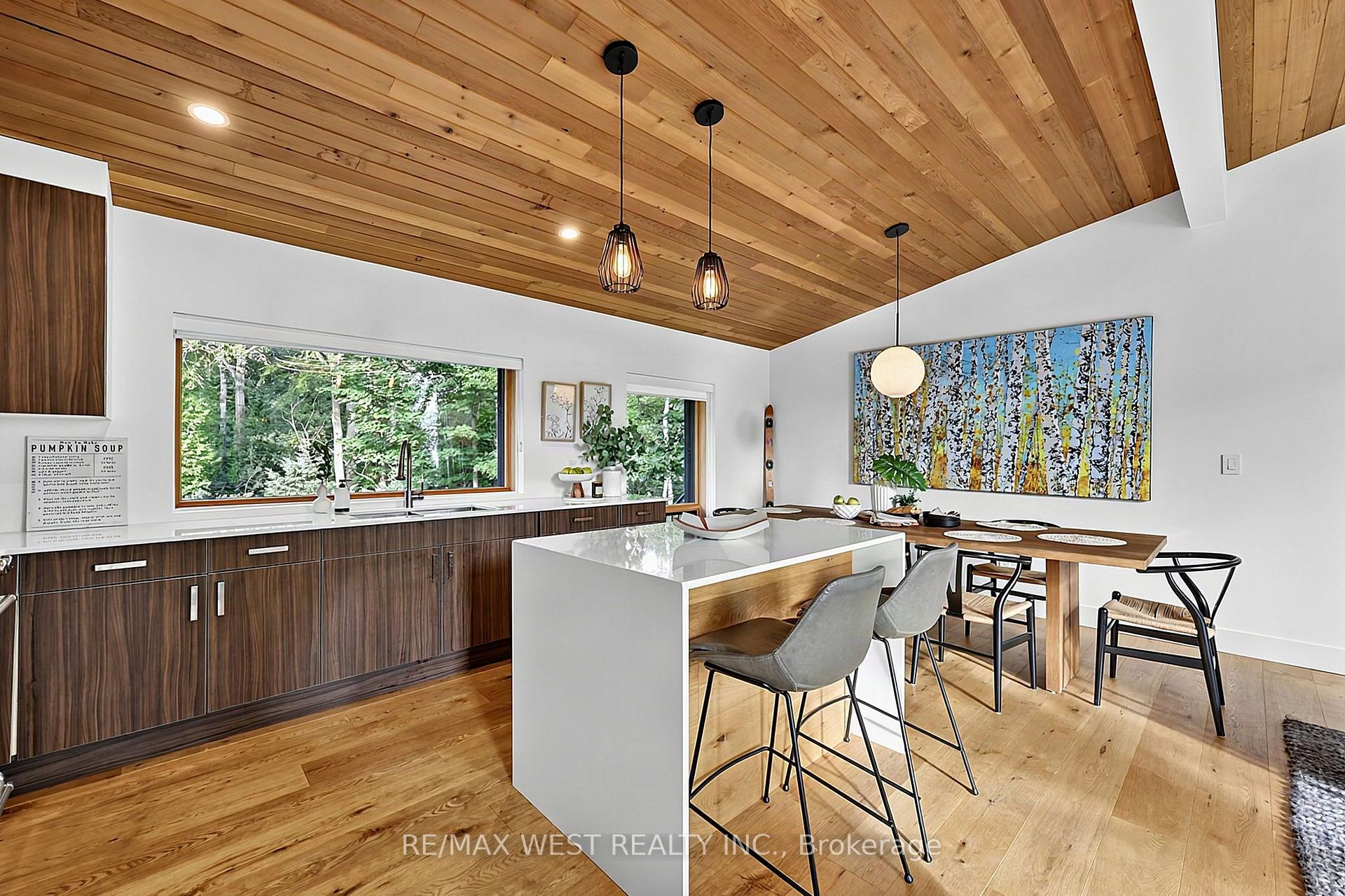 Photo 13 of 112 Kitzbuhl Crescent, Blue Mountains — HOMEH