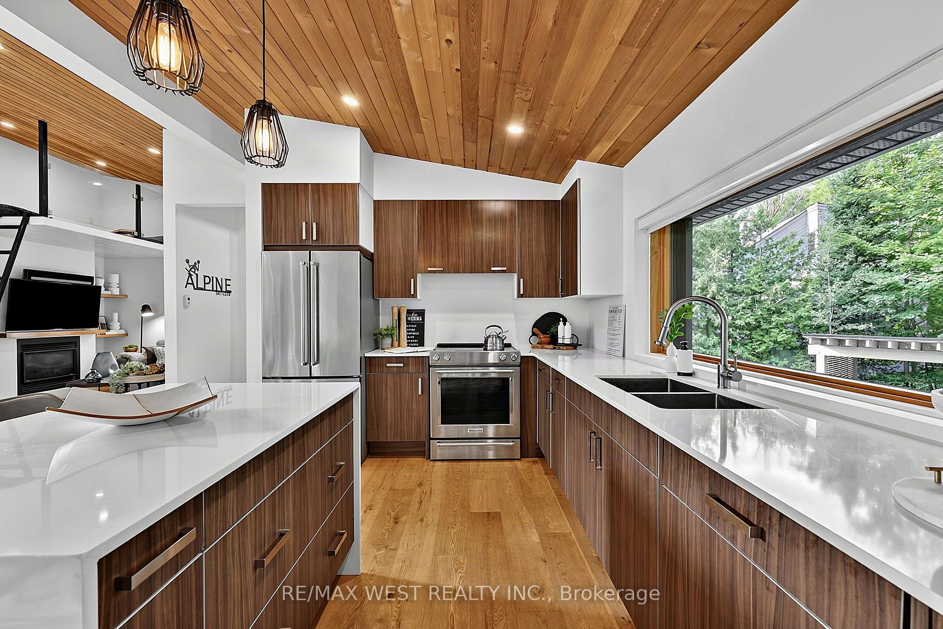 Photo 17 of 112 Kitzbuhl Crescent, Blue Mountains — HOMEH