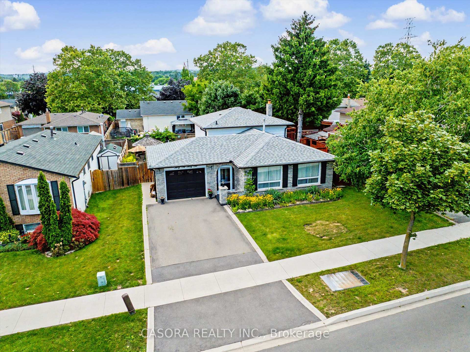 Photo 1 of 3131 Palmer Drive, Burlington, Palmer — HOMEH