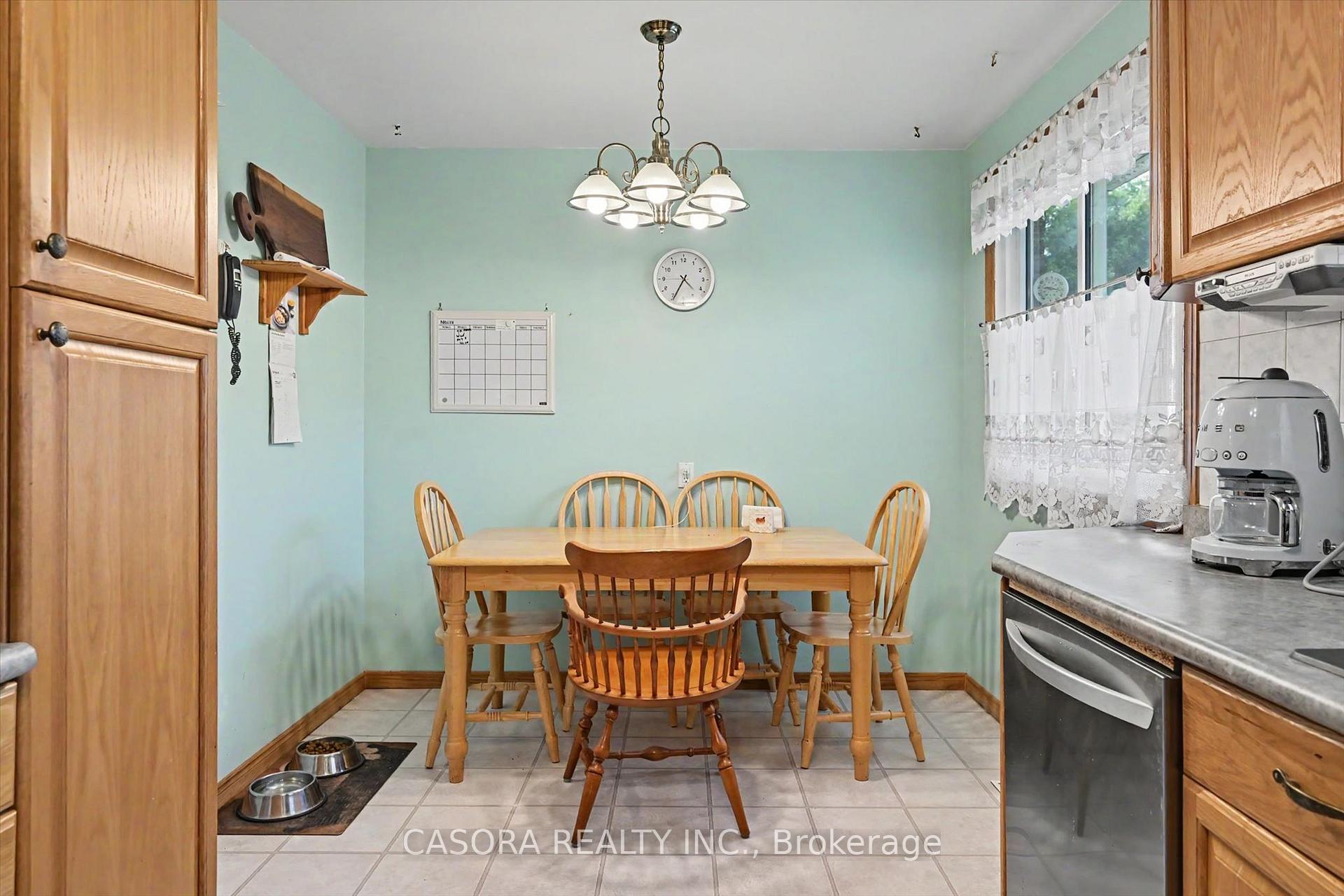 Photo 16 of 3131 Palmer Drive, Burlington, Palmer — HOMEH