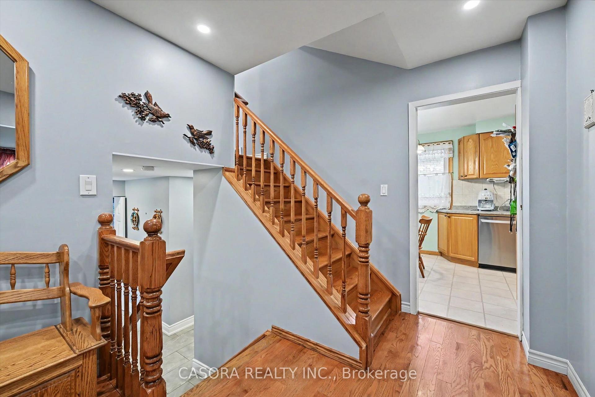 Photo 18 of 3131 Palmer Drive, Burlington, Palmer — HOMEH