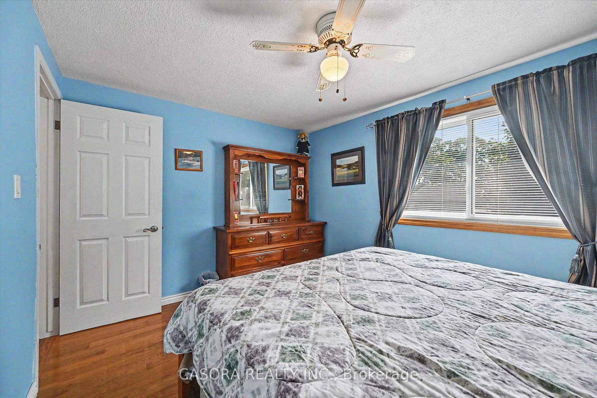 Photo 27 of 3131 Palmer Drive, Burlington, Palmer — HOMEH
