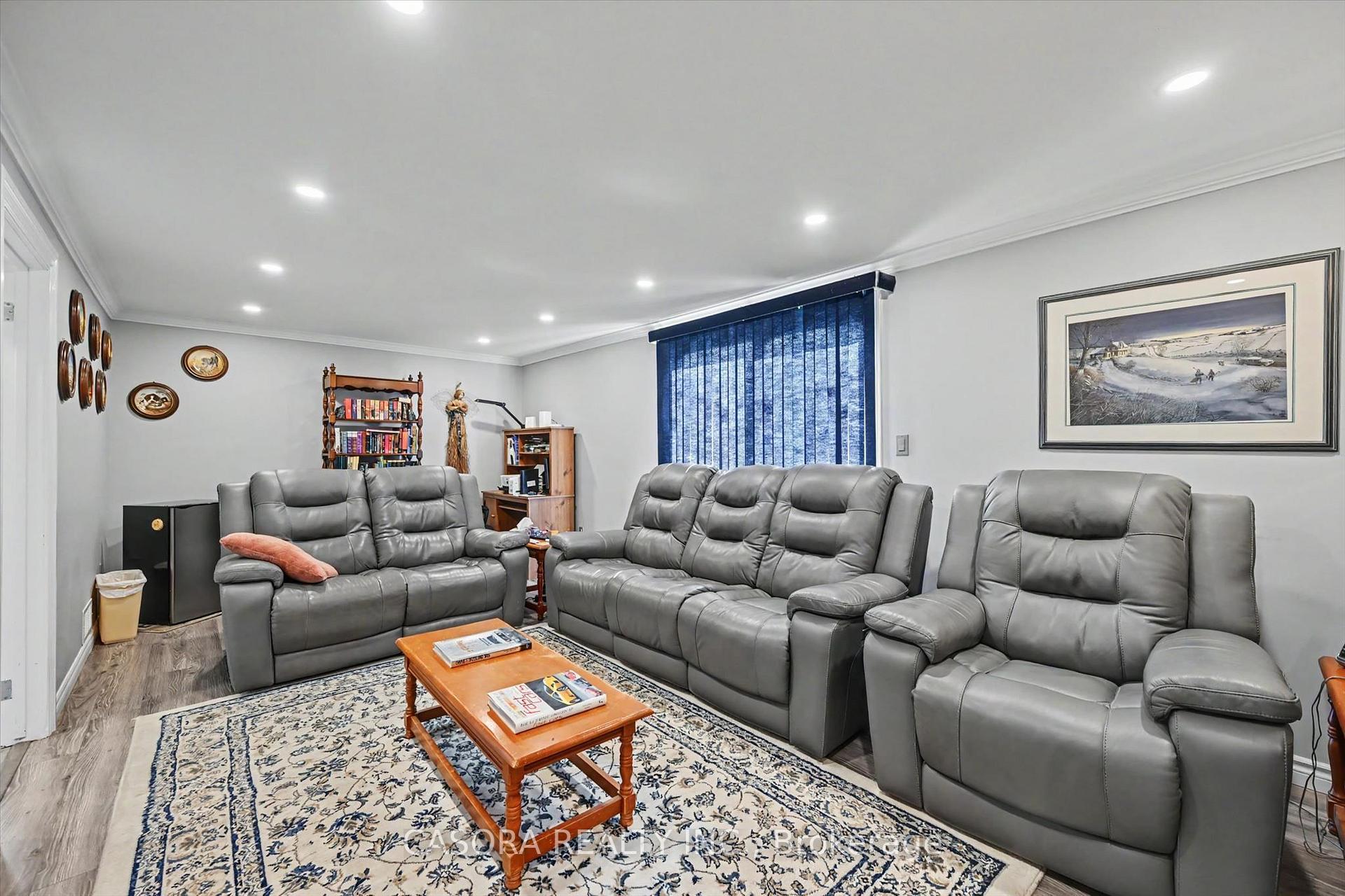 Photo 31 of 3131 Palmer Drive, Burlington, Palmer — HOMEH