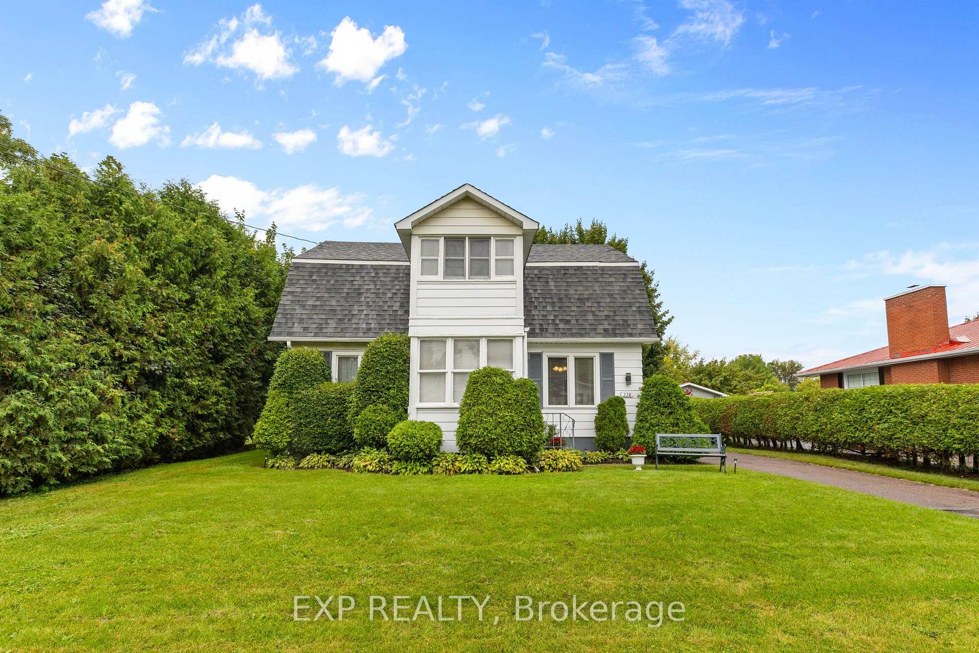Photo 1 of 228 Bruce Avenue, Renfrew, Renfrew — HOMEH