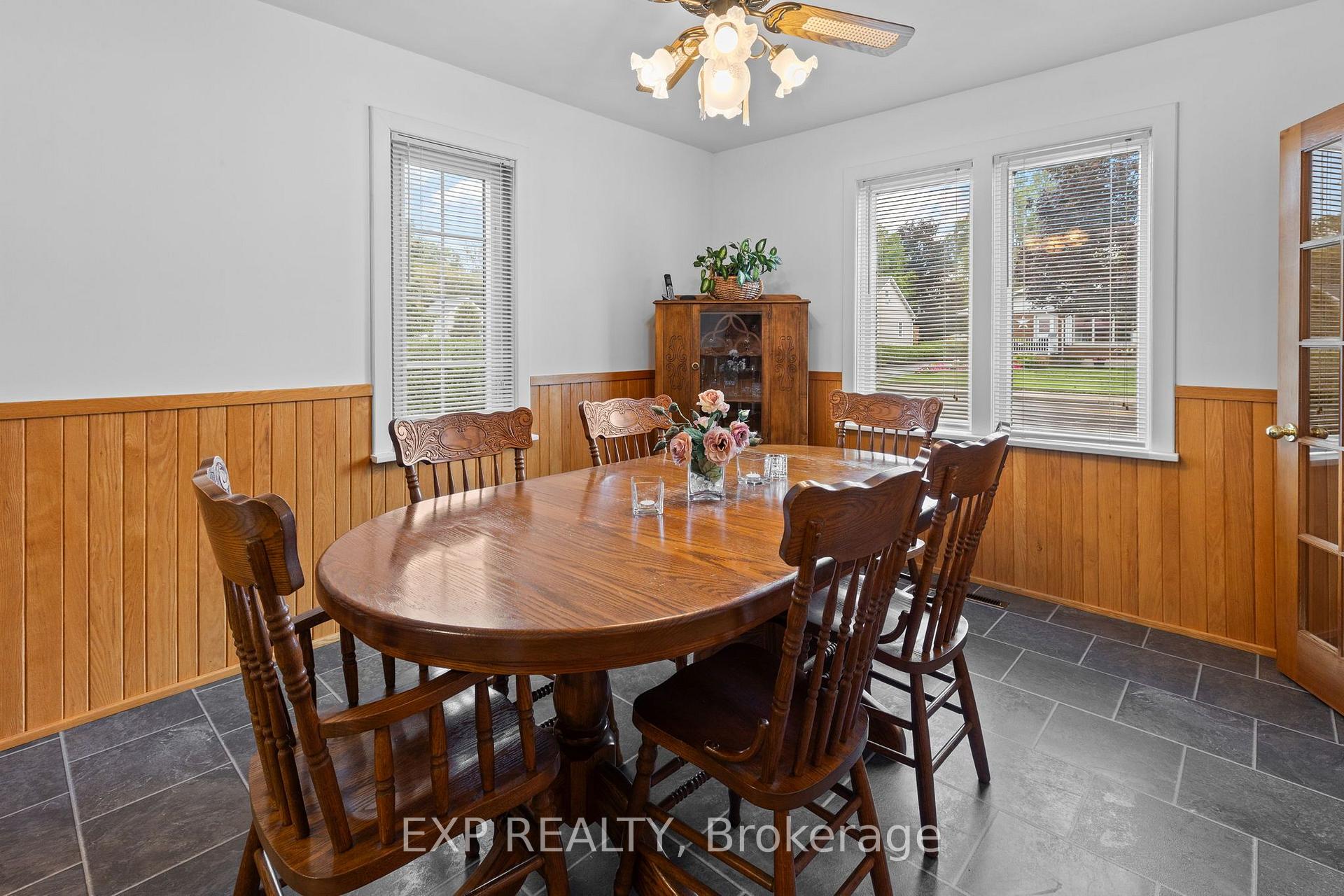 Photo 10 of 228 Bruce Avenue, Renfrew, Renfrew — HOMEH