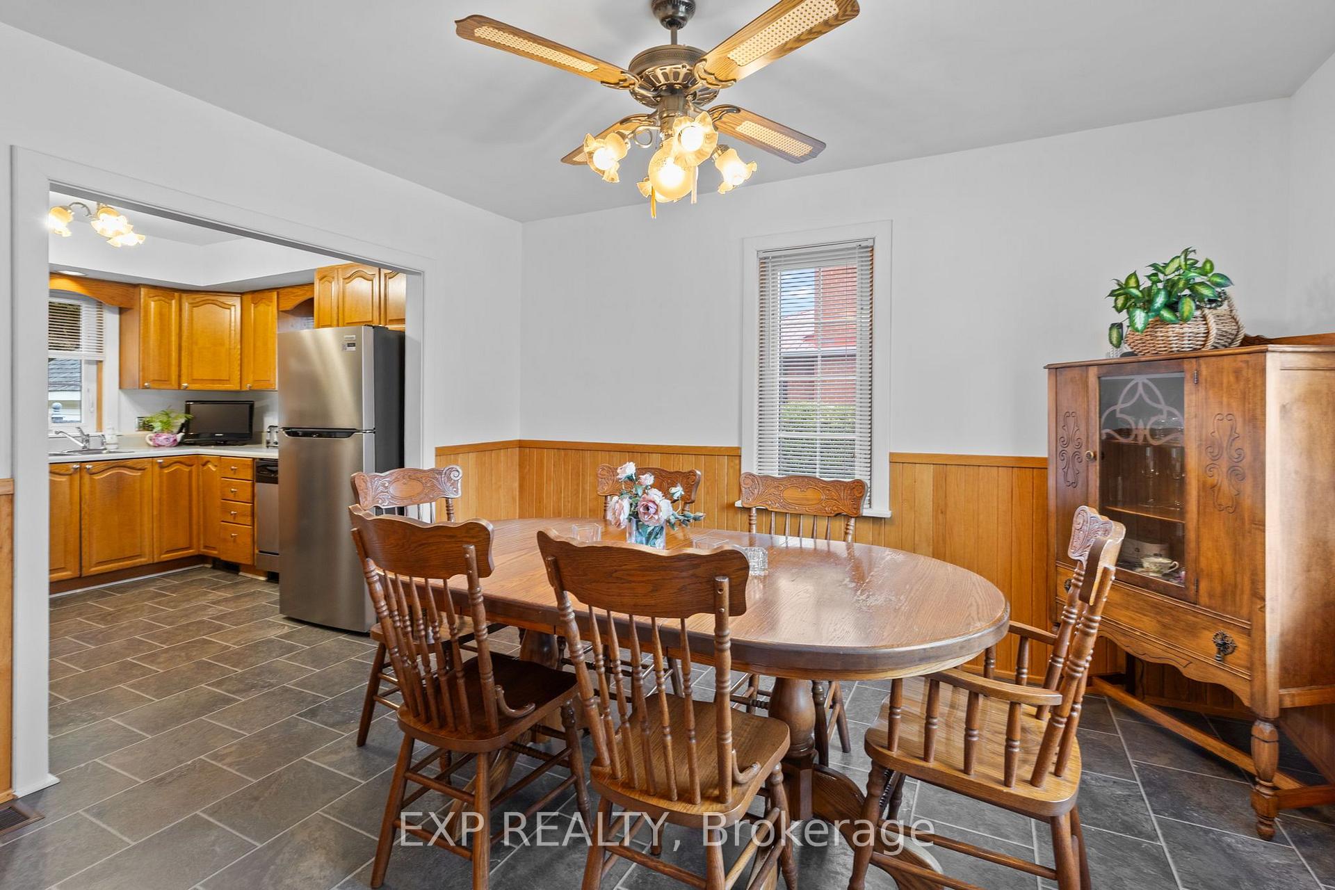 Photo 11 of 228 Bruce Avenue, Renfrew, Renfrew — HOMEH