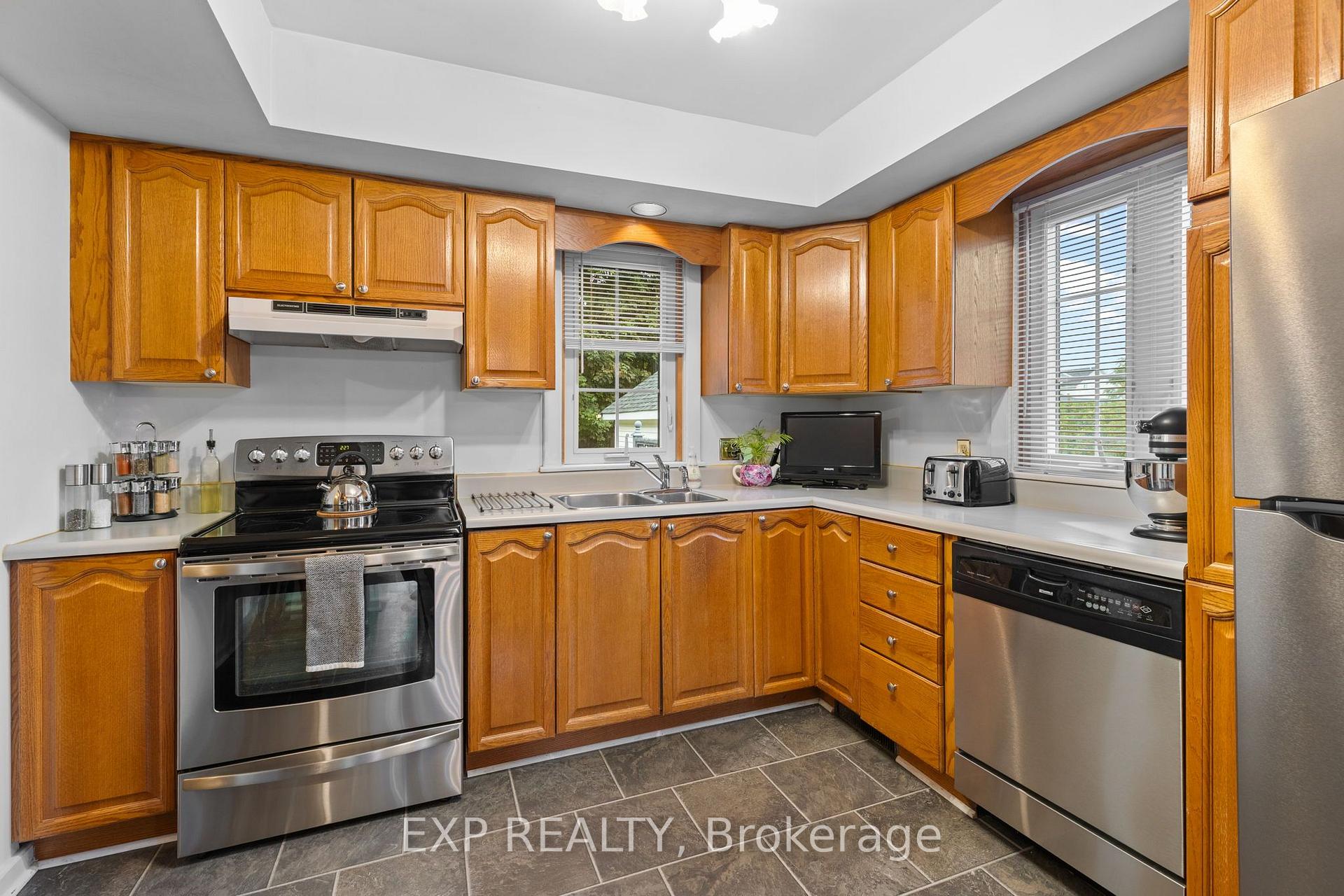 Photo 12 of 228 Bruce Avenue, Renfrew, Renfrew — HOMEH