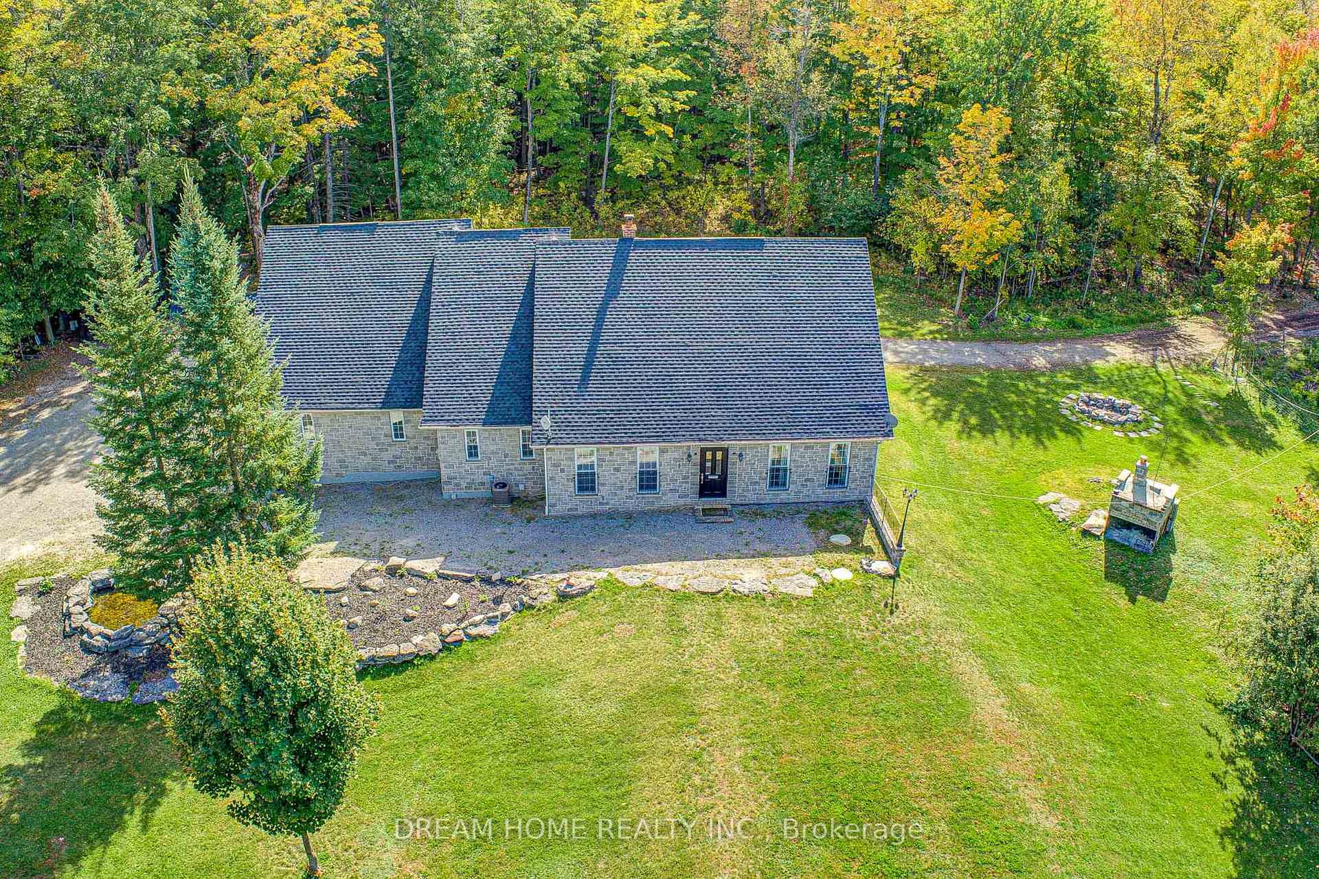 Photo 2 of 1119 Sajnovic Place, Ramara, Rural Ramara — HOMEH