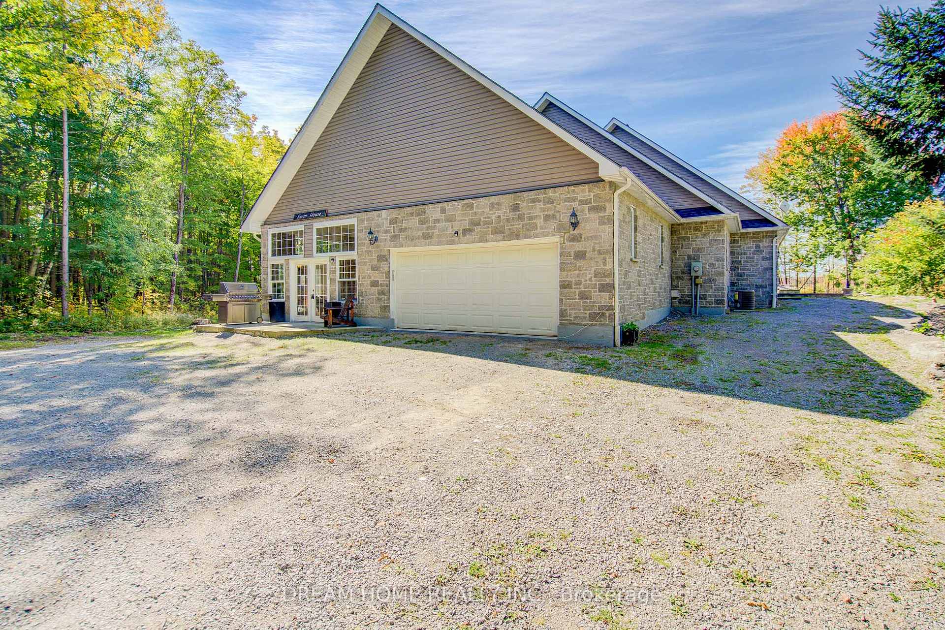 Photo 5 of 1119 Sajnovic Place, Ramara, Rural Ramara — HOMEH