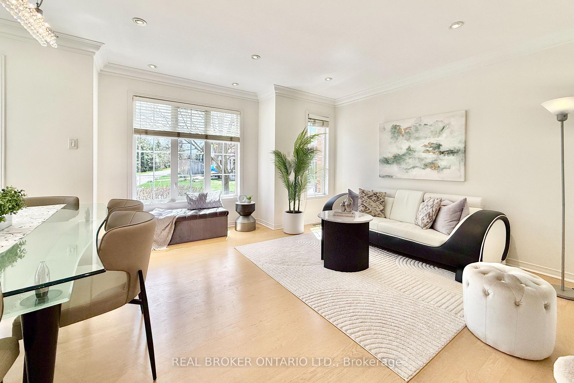 Photo 3 of 30 Little Angel Road, Markham, Village Green-South Unionville — HOMEH