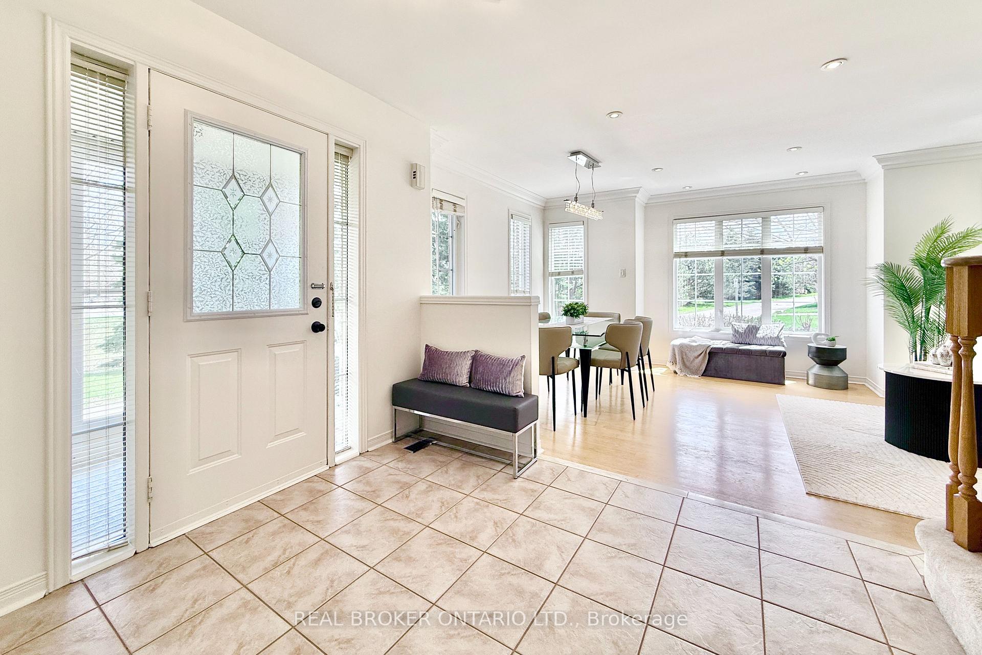 Photo 6 of 30 Little Angel Road, Markham, Village Green-South Unionville — HOMEH