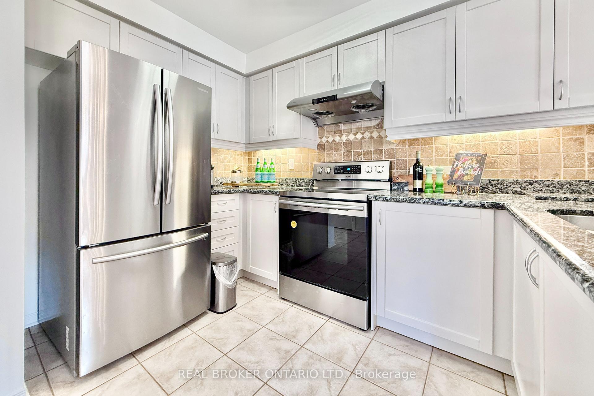 Photo 11 of 30 Little Angel Road, Markham, Village Green-South Unionville — HOMEH