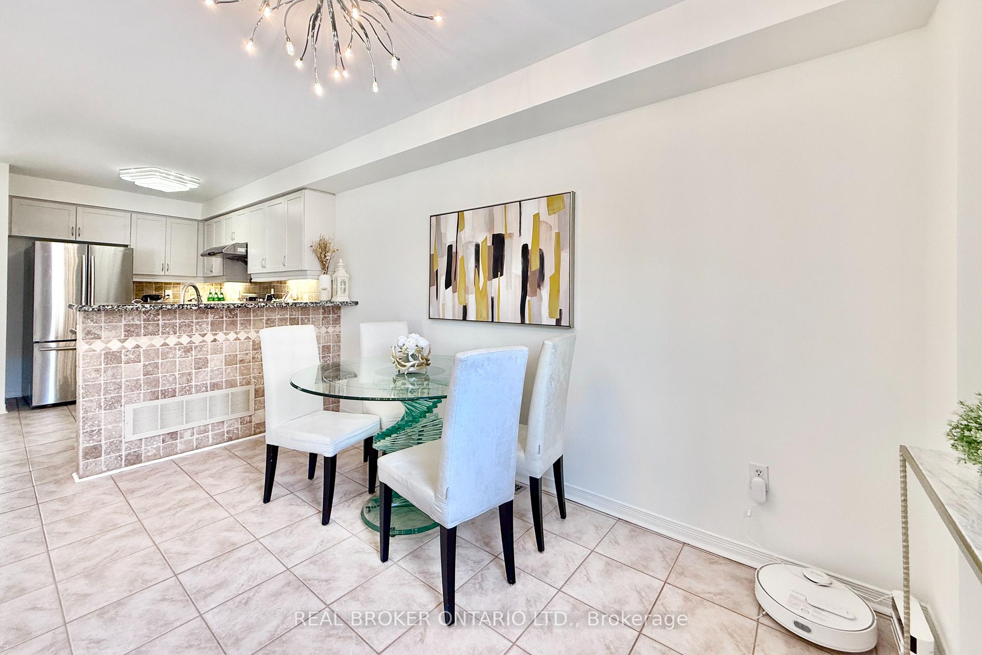 Photo 14 of 30 Little Angel Road, Markham, Village Green-South Unionville — HOMEH