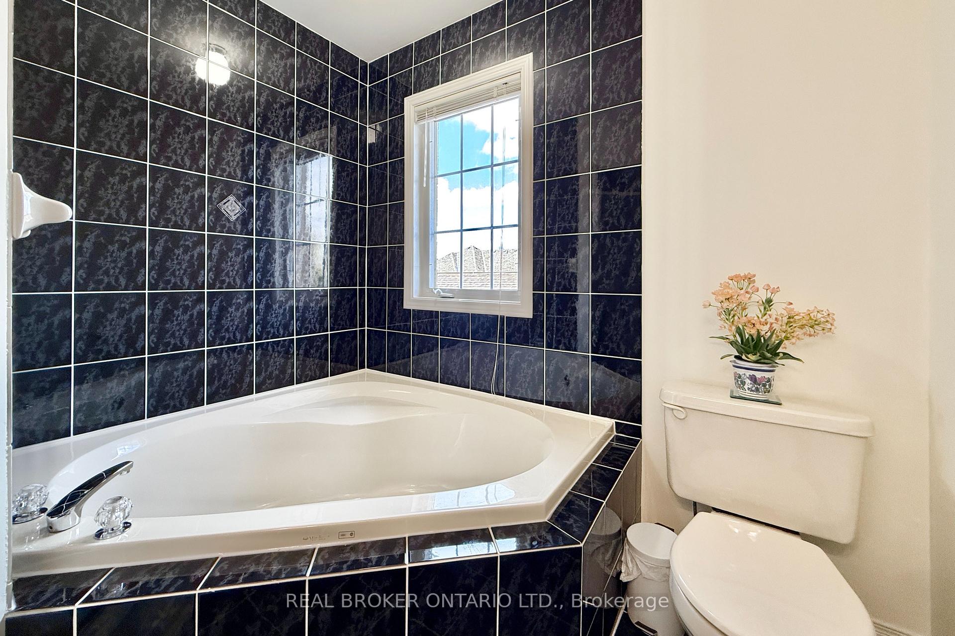 Photo 28 of 30 Little Angel Road, Markham, Village Green-South Unionville — HOMEH