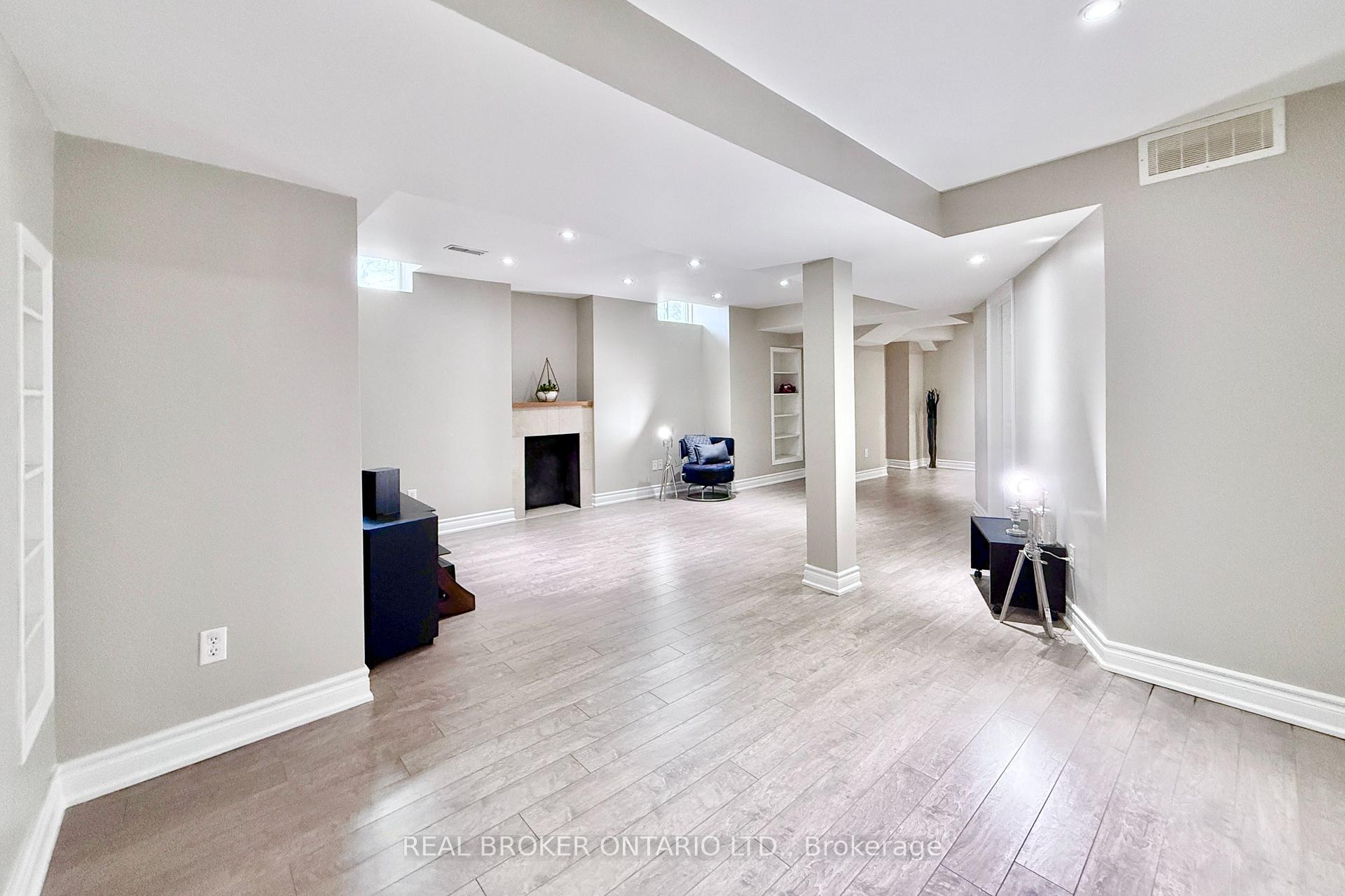 Photo 37 of 30 Little Angel Road, Markham, Village Green-South Unionville — HOMEH