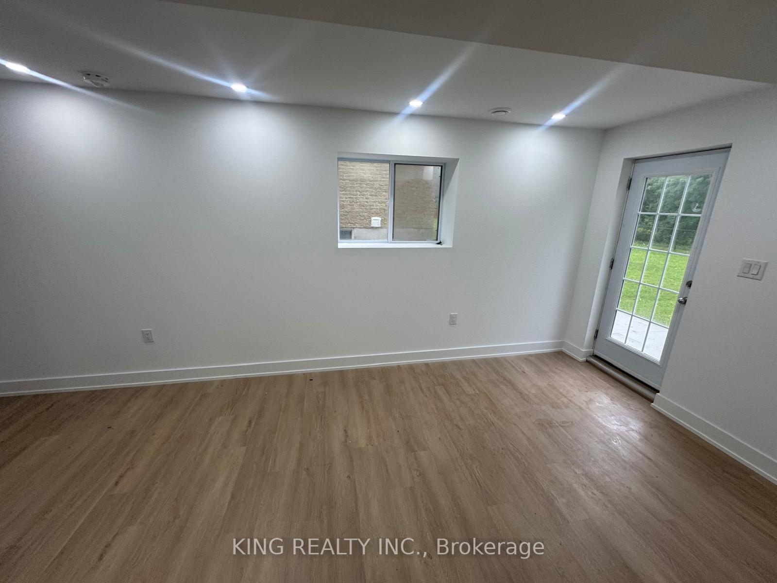 Photo 6 of Unit LOWER, 2004 Evans Boulevard, London, South U — HOMEH