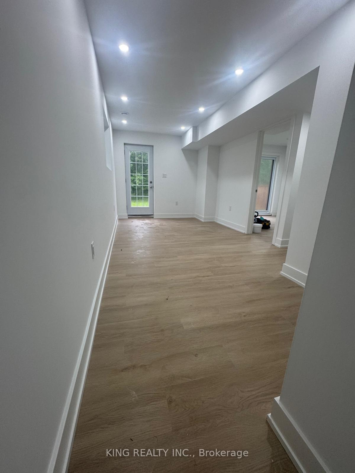 Photo 7 of Unit LOWER, 2004 Evans Boulevard, London, South U — HOMEH