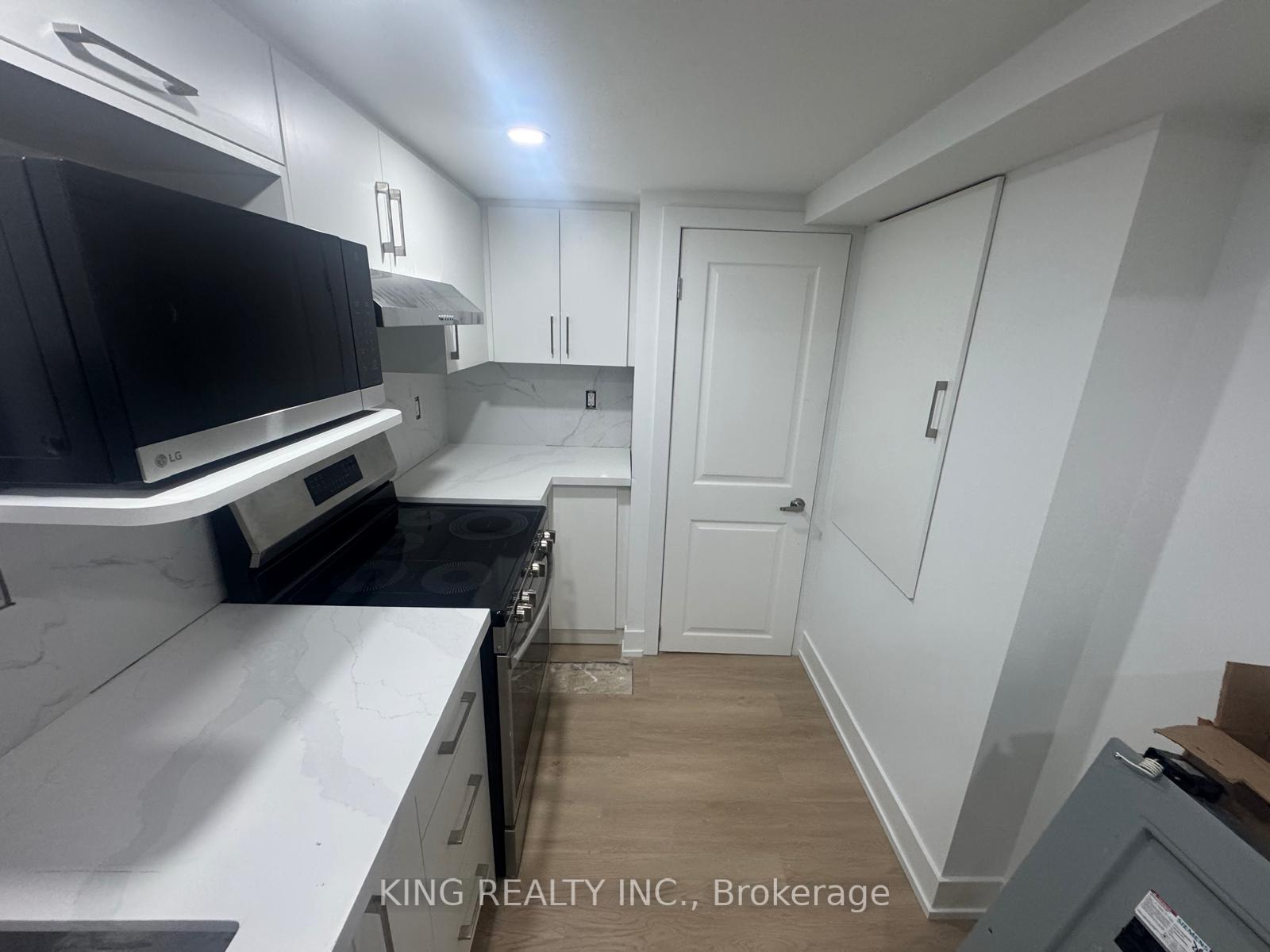Photo 9 of Unit LOWER, 2004 Evans Boulevard, London, South U — HOMEH