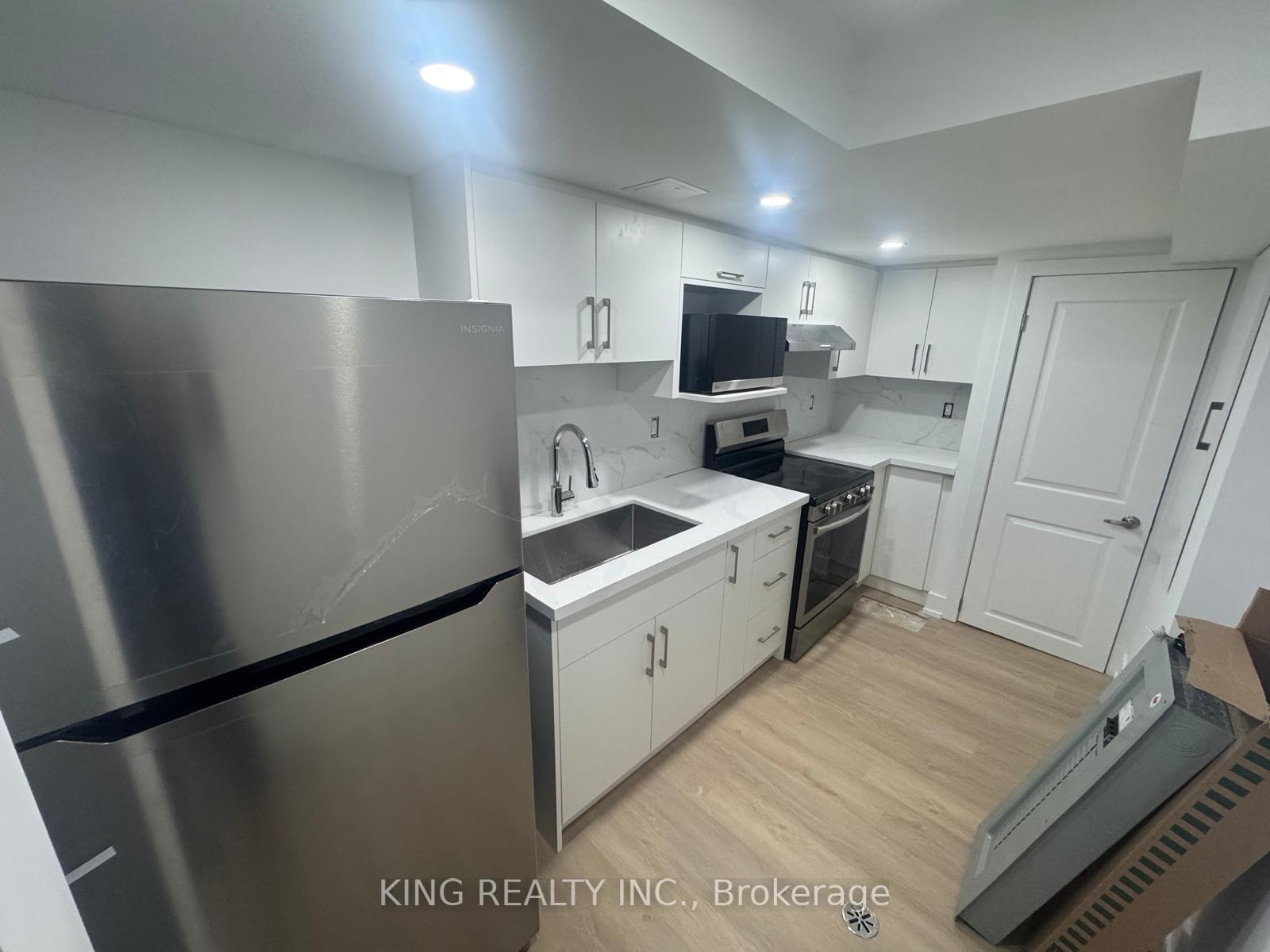 Photo 10 of Unit LOWER, 2004 Evans Boulevard, London, South U — HOMEH