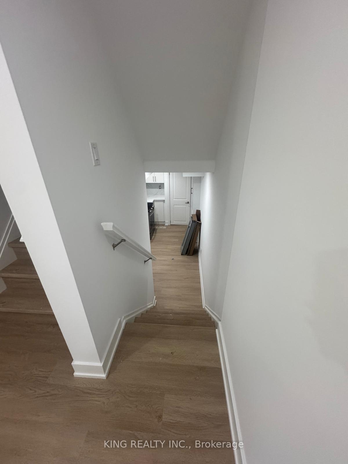 Photo 12 of Unit LOWER, 2004 Evans Boulevard, London, South U — HOMEH