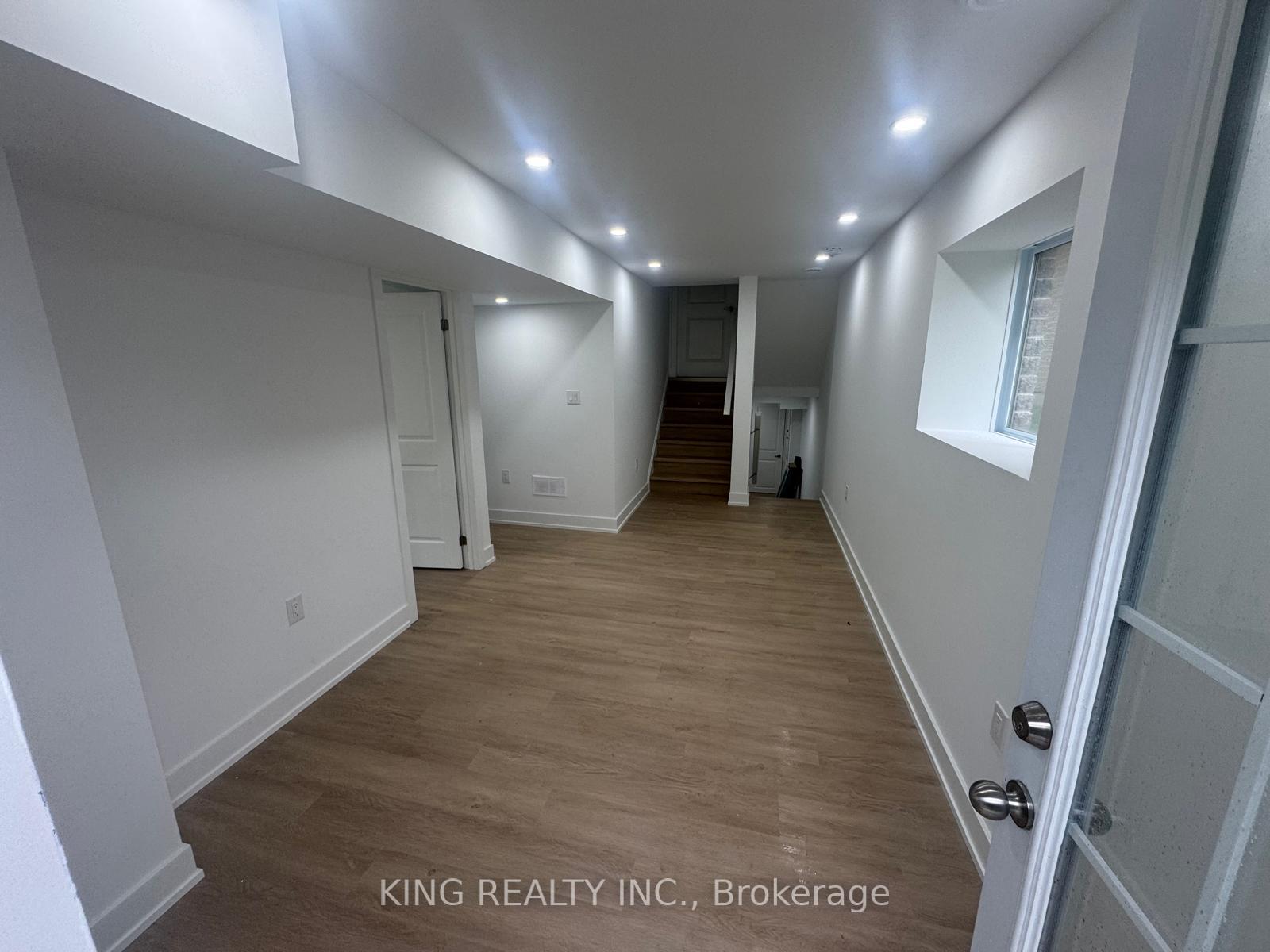 Photo 26 of Unit LOWER, 2004 Evans Boulevard, London, South U — HOMEH