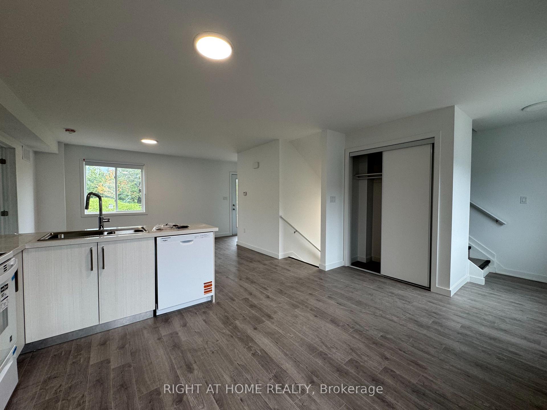 Photo 7 of Unit (MAIN), 99 Highriver Trail, Welland, Broadway — HOMEH