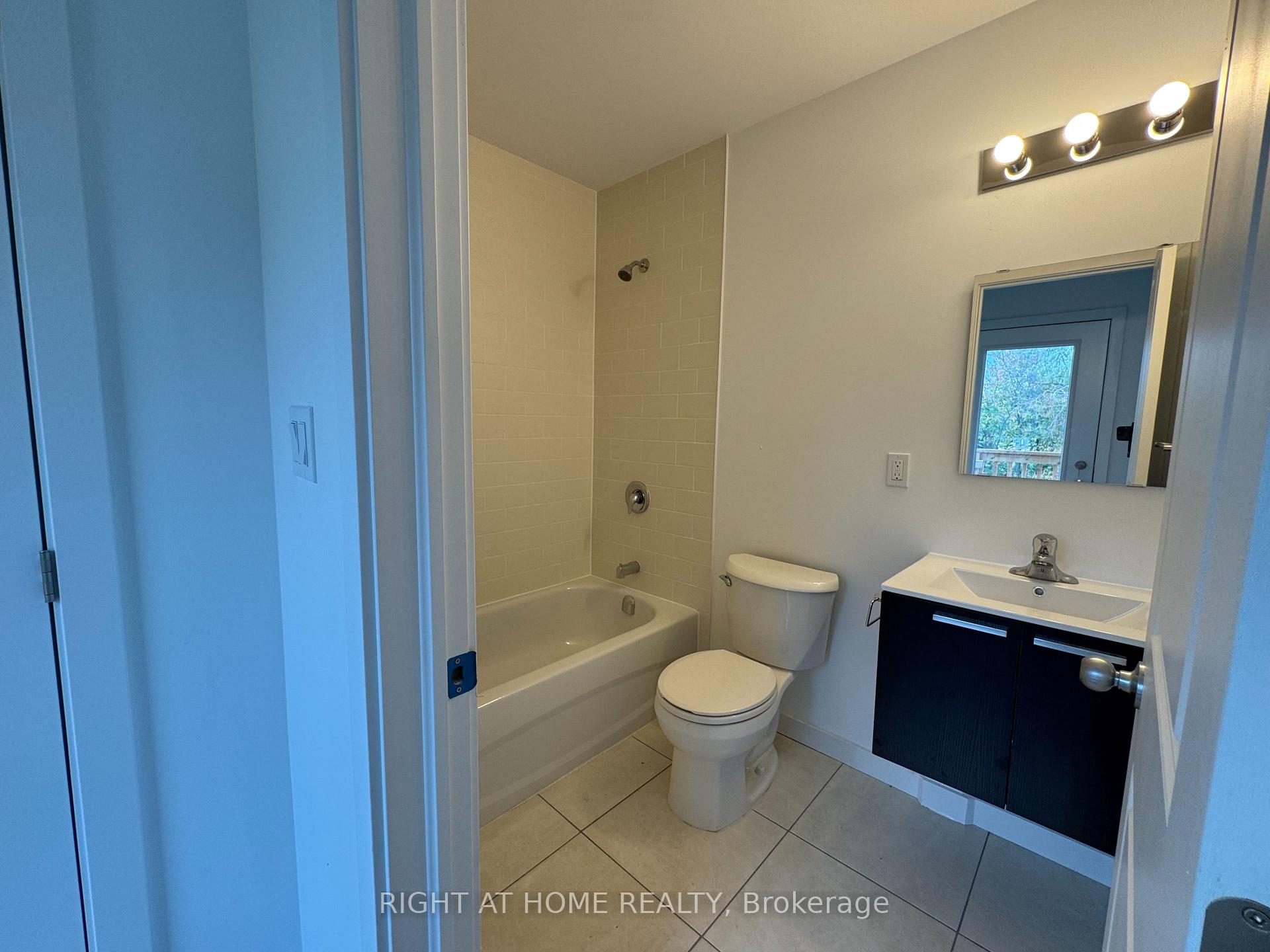 Photo 8 of Unit (MAIN), 99 Highriver Trail, Welland, Broadway — HOMEH