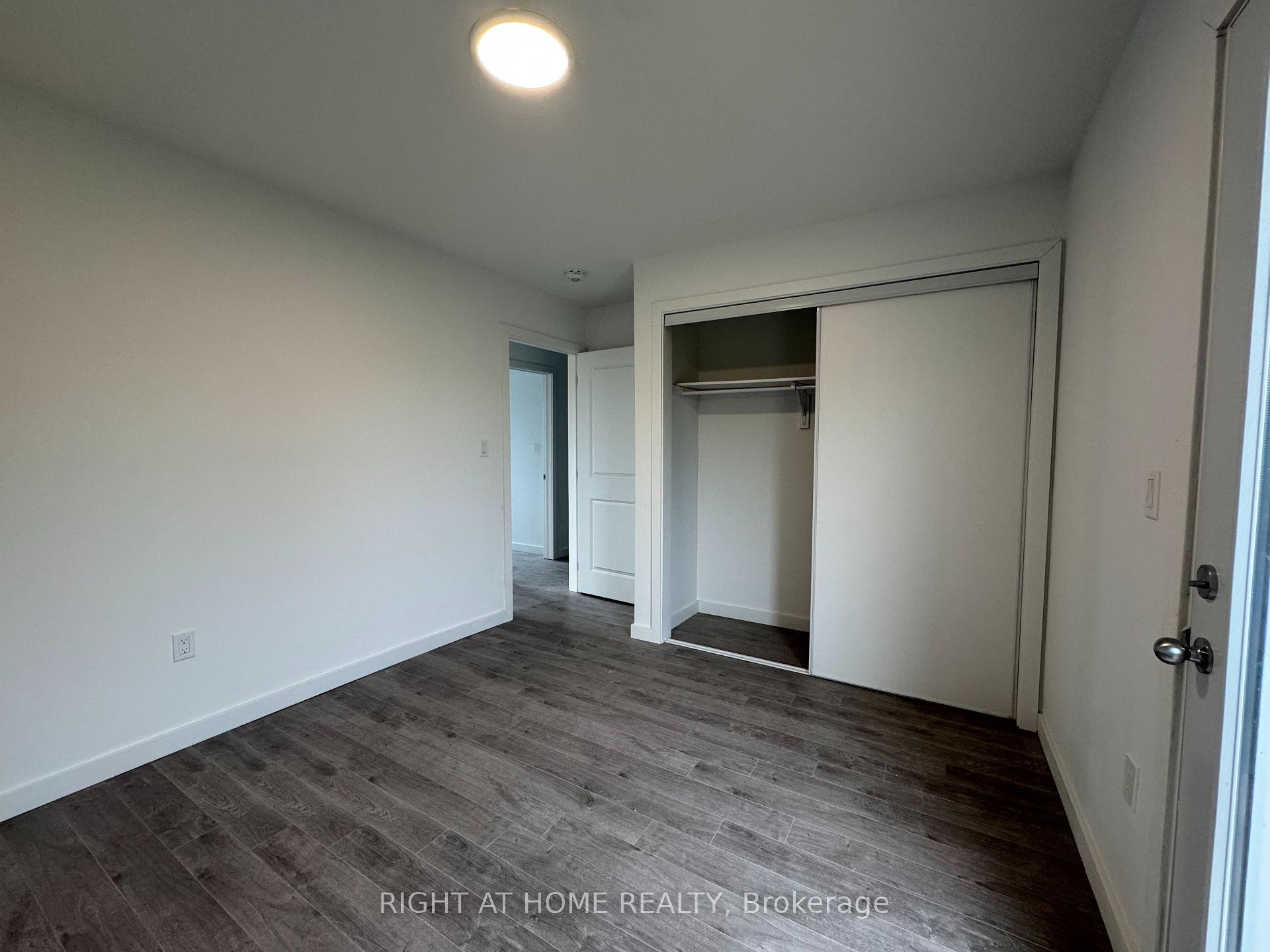 Photo 13 of Unit (MAIN), 99 Highriver Trail, Welland, Broadway — HOMEH