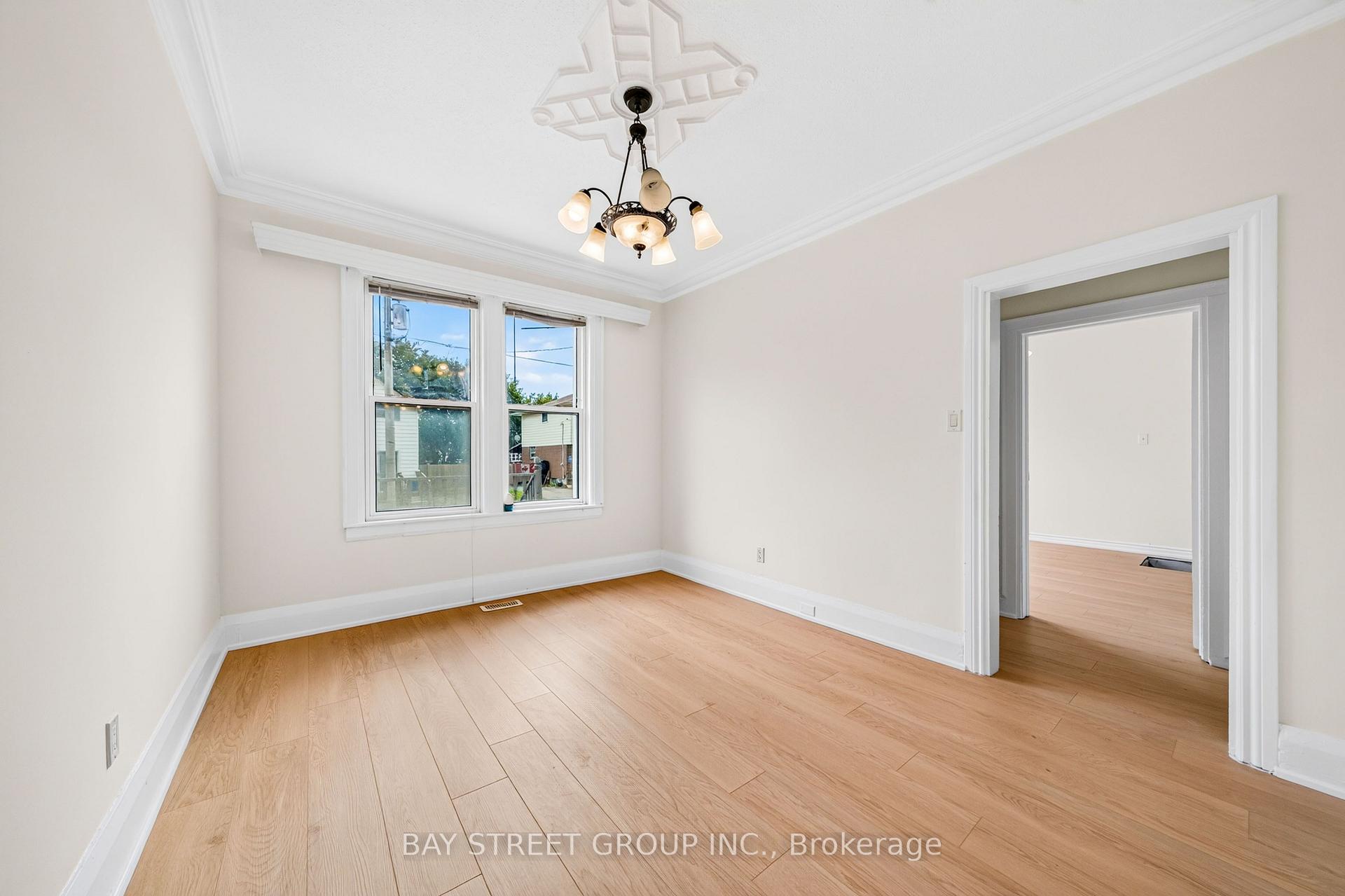 Photo 7 of 116 Summer Street, Oshawa, Central — HOMEH