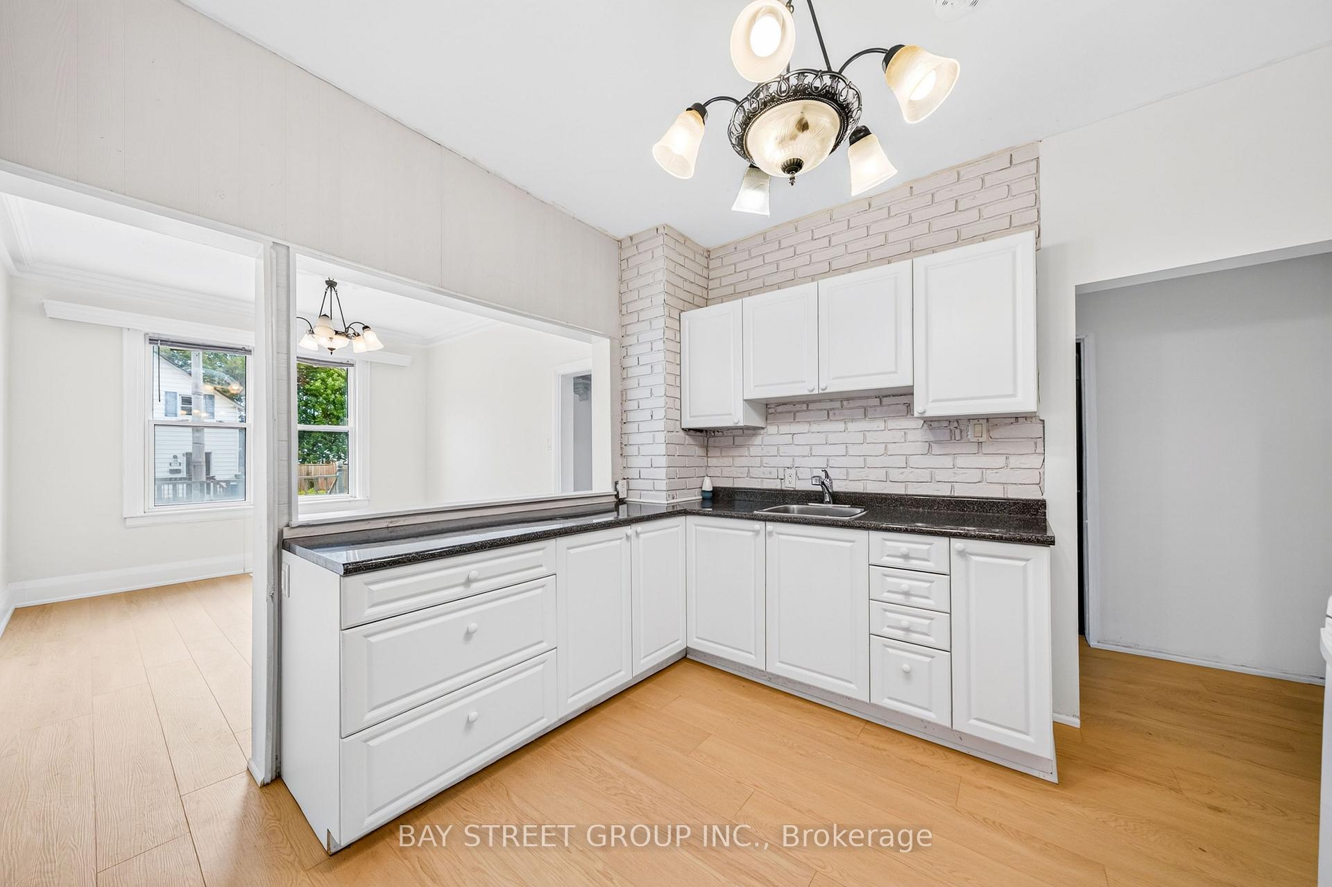 Photo 10 of 116 Summer Street, Oshawa, Central — HOMEH