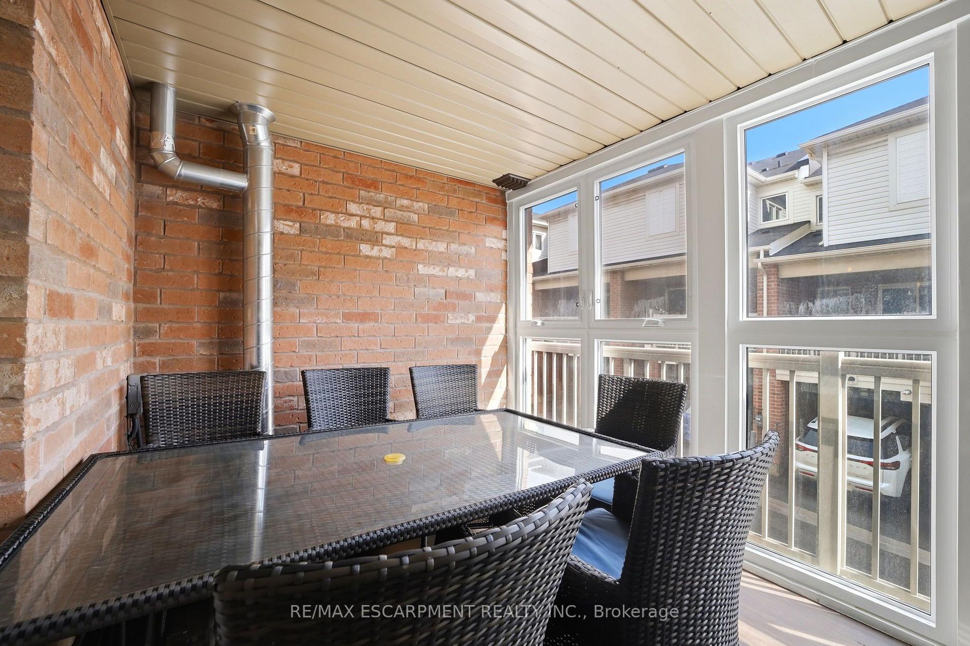 Photo 16 of 73 Ted Wray Circle, North York, Downsview-Roding-CFB — HOMEH