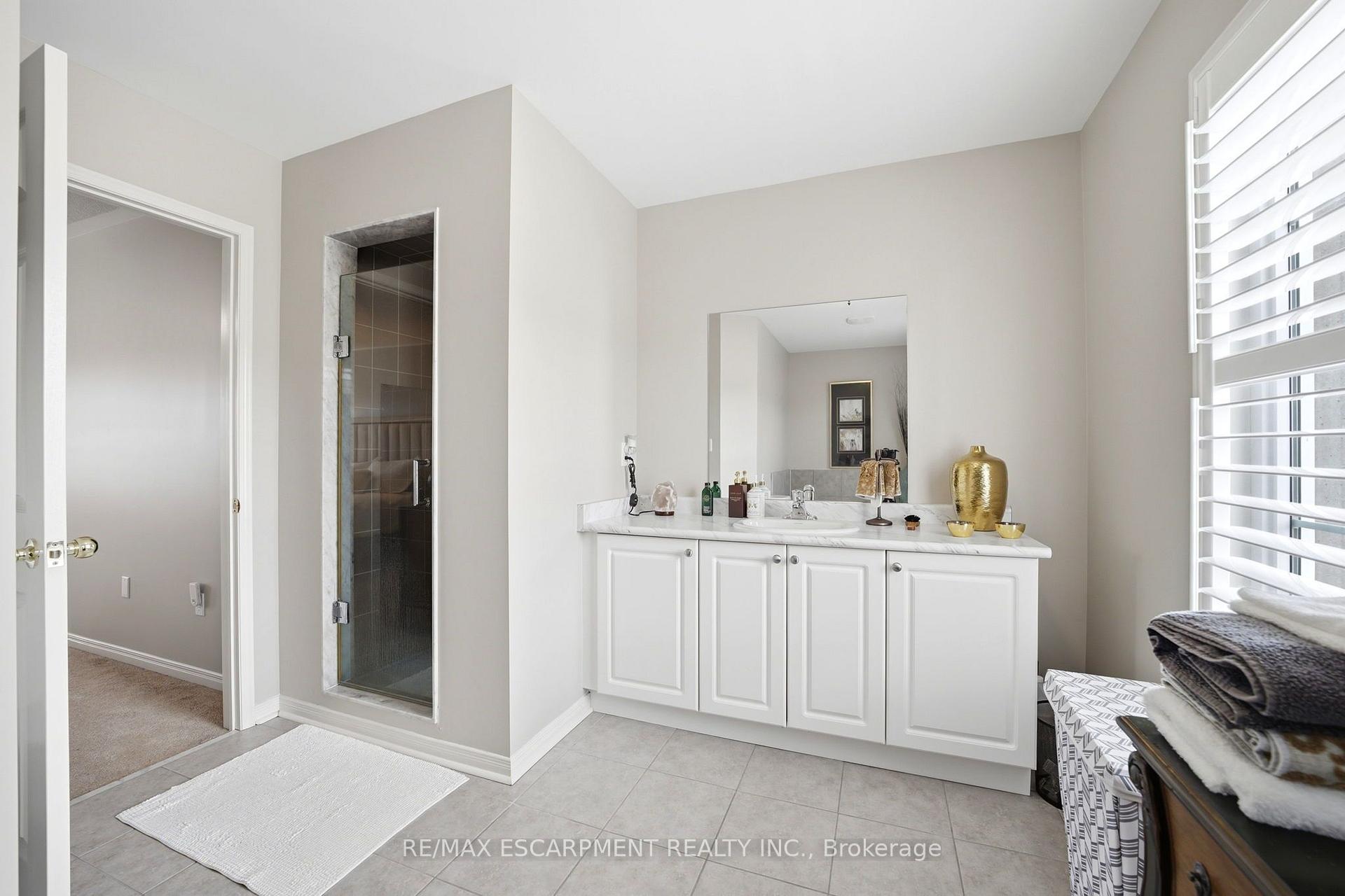 Photo 35 of 73 Ted Wray Circle, North York, Downsview-Roding-CFB — HOMEH