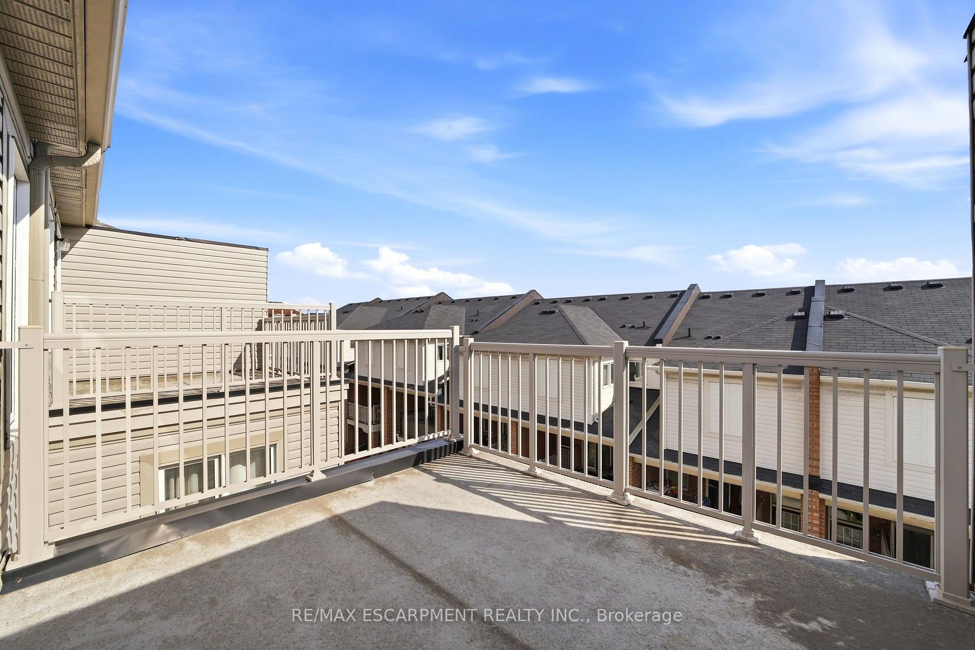 Photo 36 of 73 Ted Wray Circle, North York, Downsview-Roding-CFB — HOMEH