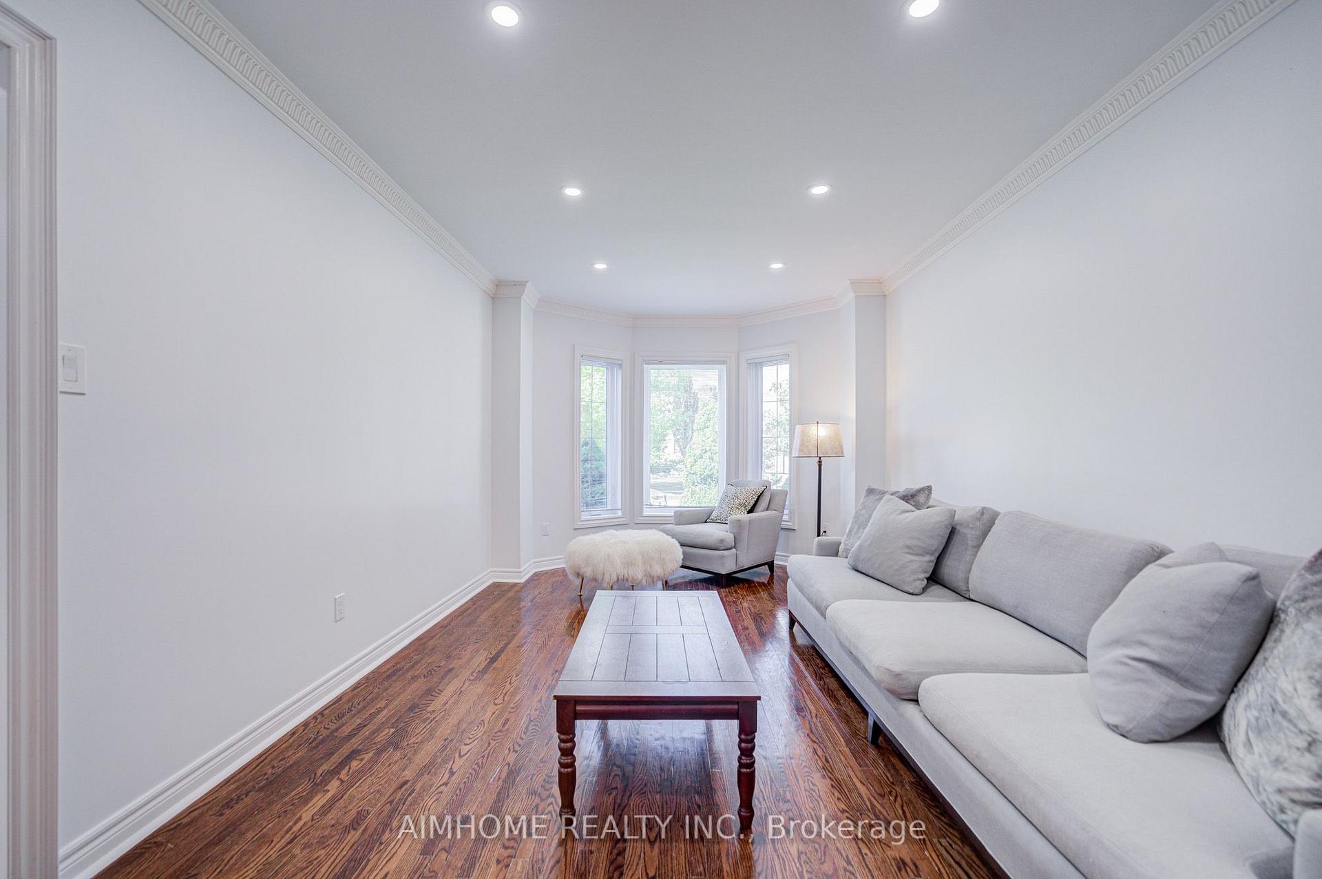 Photo 7 of 71 Malden Street, Vaughan, East Woodbridge — HOMEH
