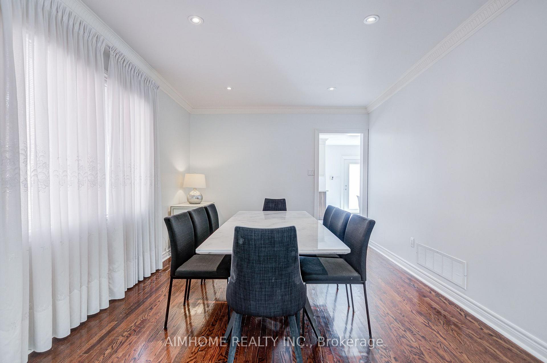 Photo 10 of 71 Malden Street, Vaughan, East Woodbridge — HOMEH
