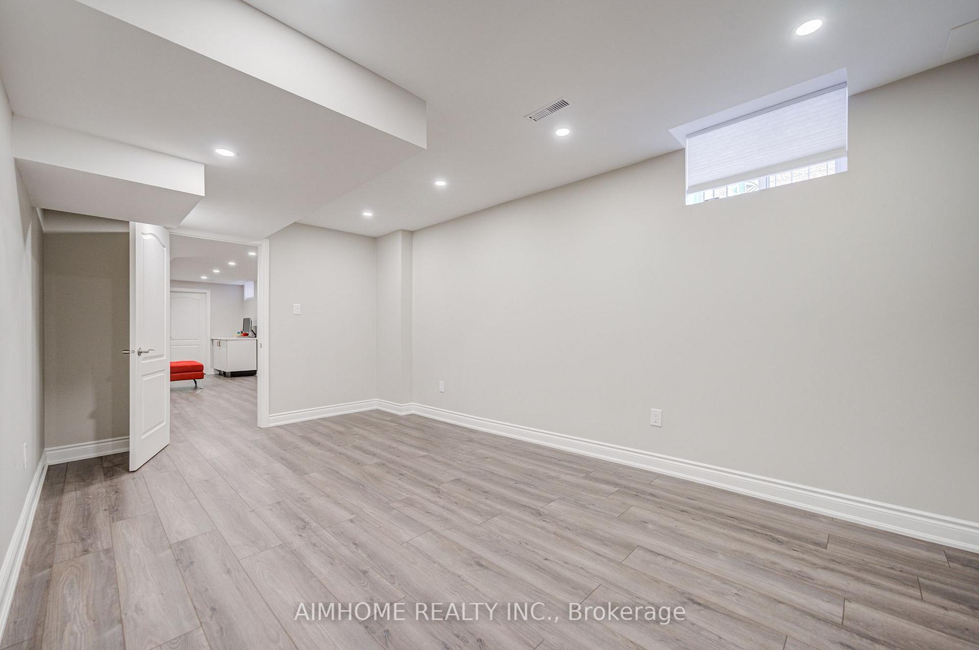 Photo 39 of 71 Malden Street, Vaughan, East Woodbridge — HOMEH