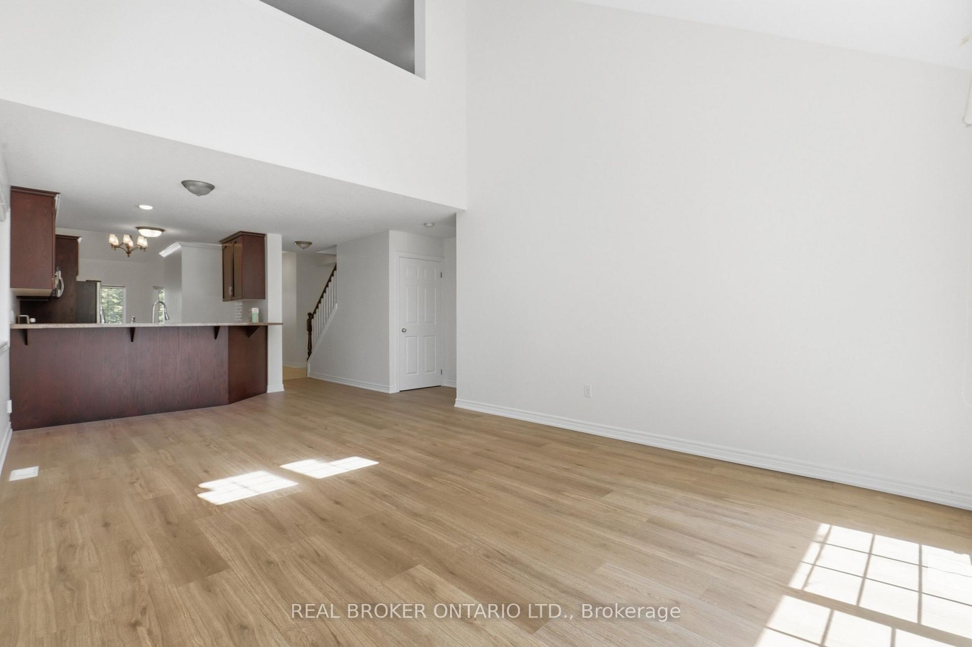 Photo 21 of 91 Lynch Circle E, Guelph, Pineridge/Westminster Woods — HOMEH
