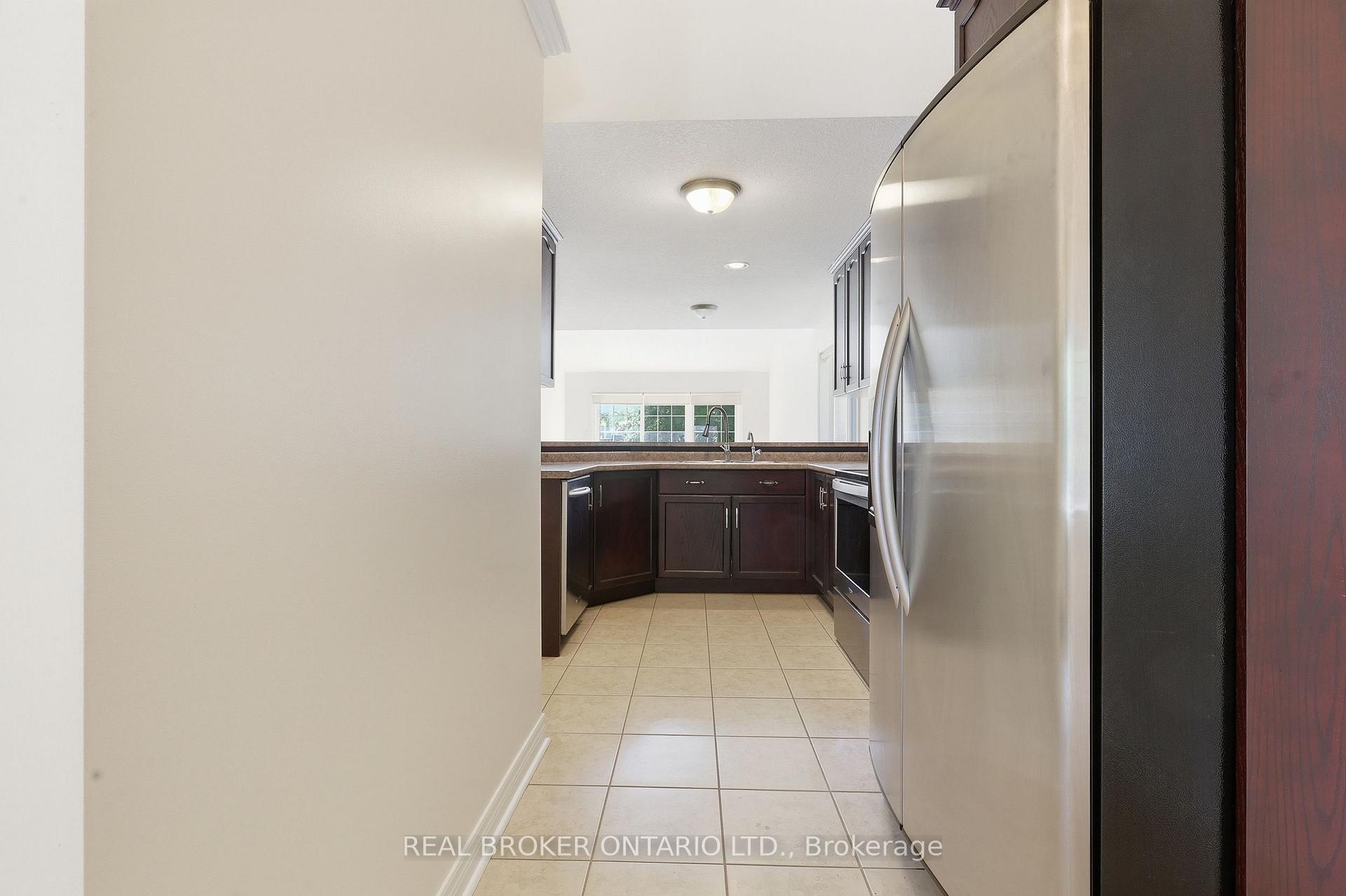 Photo 23 of 91 Lynch Circle E, Guelph, Pineridge/Westminster Woods — HOMEH