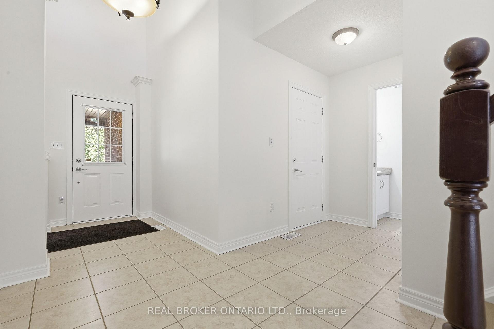 Photo 25 of 91 Lynch Circle E, Guelph, Pineridge/Westminster Woods — HOMEH