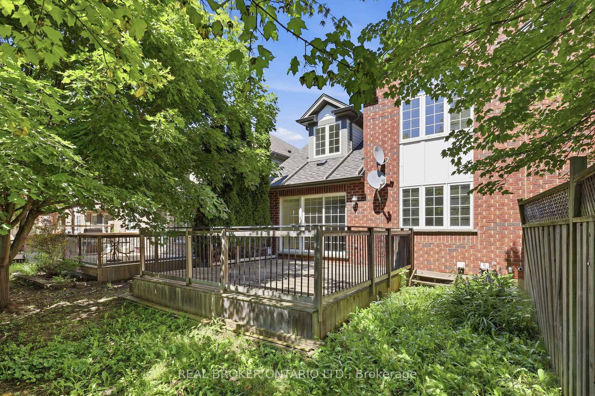 Photo 29 of 91 Lynch Circle E, Guelph, Pineridge/Westminster Woods — HOMEH