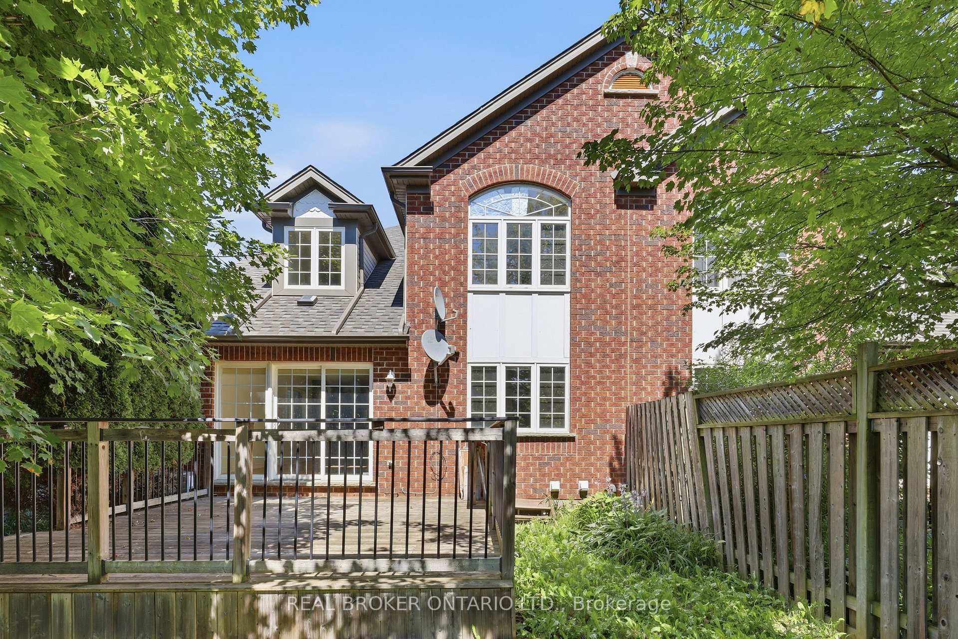 Photo 30 of 91 Lynch Circle E, Guelph, Pineridge/Westminster Woods — HOMEH