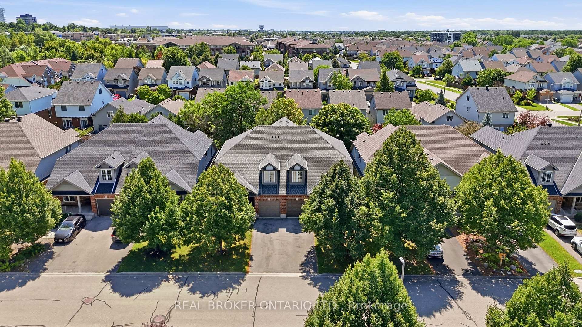 Photo 31 of 91 Lynch Circle E, Guelph, Pineridge/Westminster Woods — HOMEH