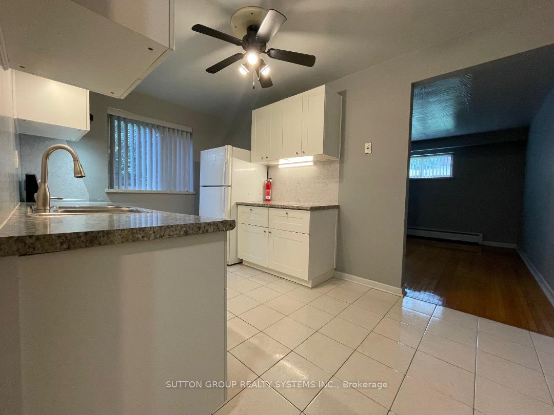 Photo 2 of Unit 6, 31 Cannon Road, Etobicoke, Stonegate-Queensway — HOMEH
