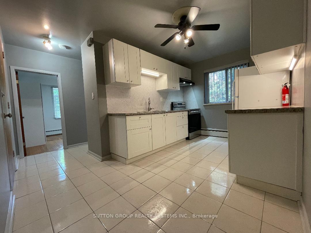 Photo 5 of Unit 6, 31 Cannon Road, Etobicoke, Stonegate-Queensway — HOMEH
