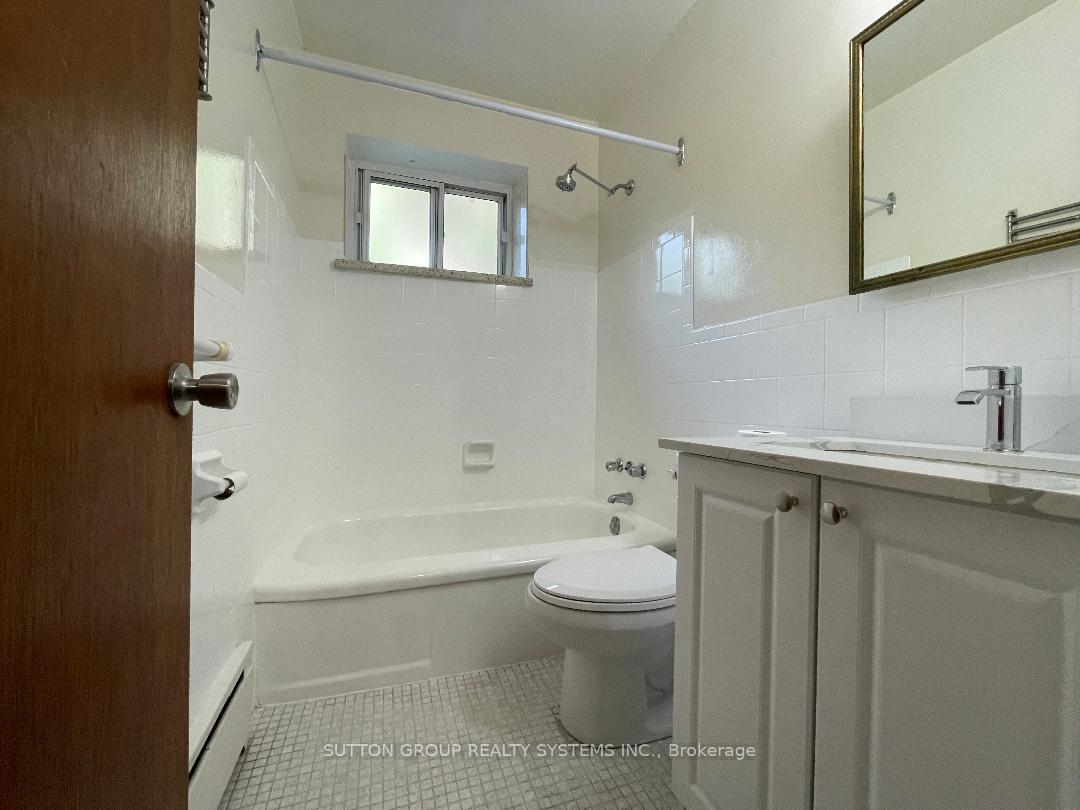 Photo 14 of Unit 6, 31 Cannon Road, Etobicoke, Stonegate-Queensway — HOMEH