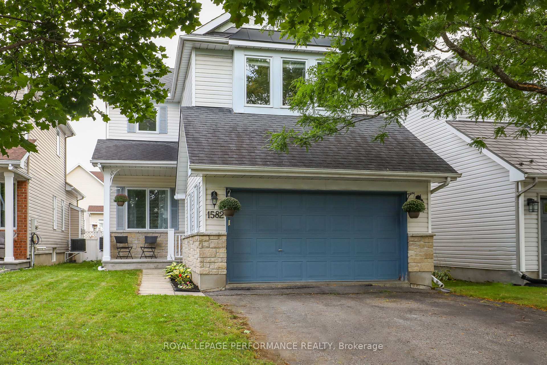 Photo 1 of 1582 Rumford Drive, Ottawa, Fallingbrook/Pineridge — HOMEH