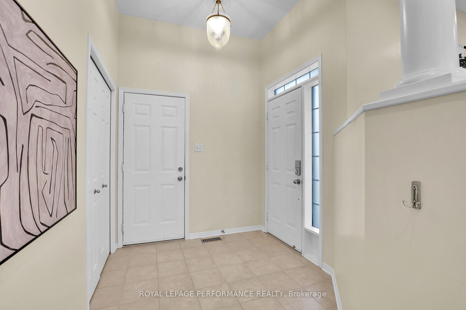 Photo 8 of 1582 Rumford Drive, Ottawa, Fallingbrook/Pineridge — HOMEH