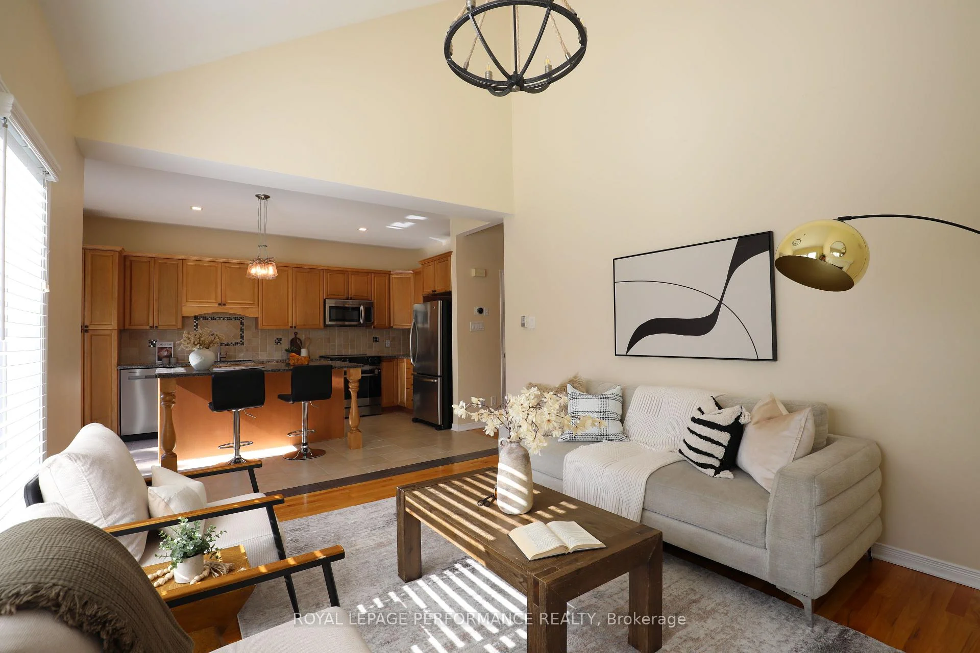 Photo 2 of 1582 Rumford Drive, Ottawa, Fallingbrook/Pineridge — HOMEH