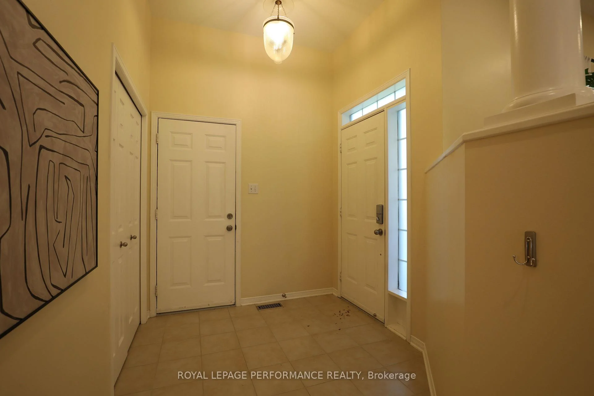 Photo 5 of 1582 Rumford Drive, Ottawa, Fallingbrook/Pineridge — HOMEH