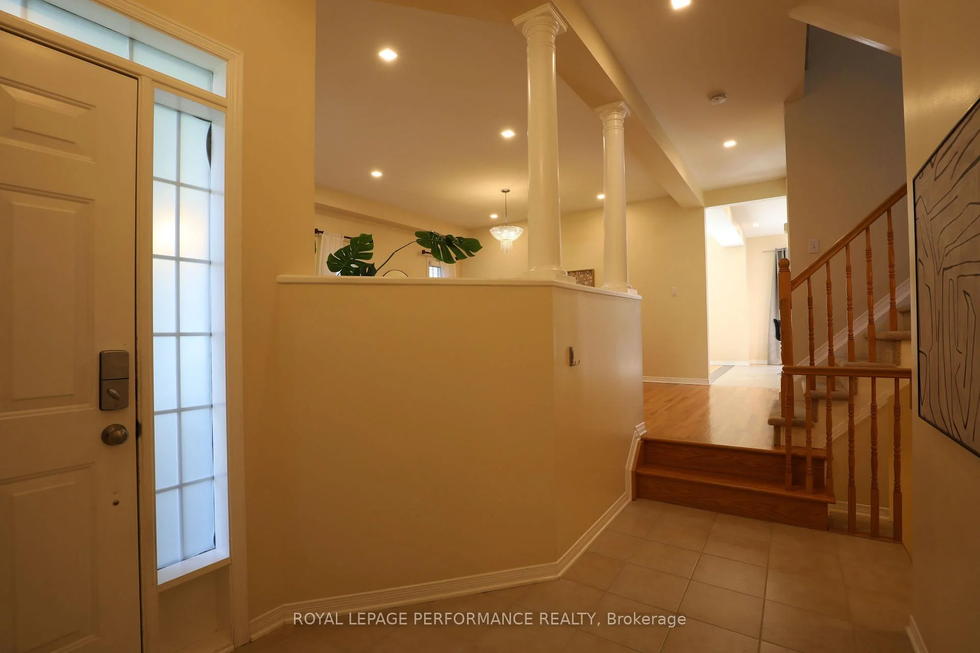 Photo 7 of 1582 Rumford Drive, Ottawa, Fallingbrook/Pineridge — HOMEH